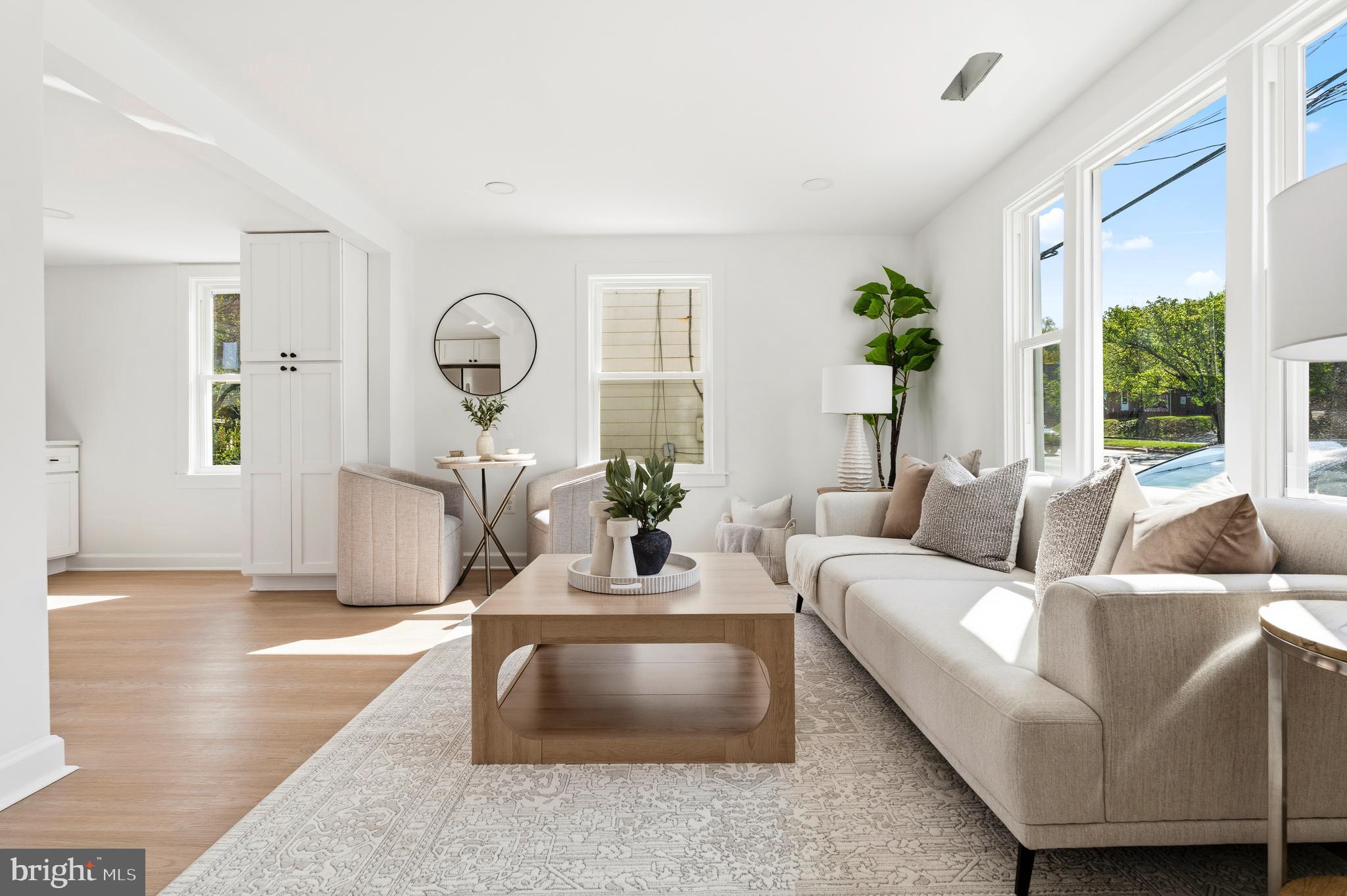 WASHINGTON SUBURBAN HOME - Residential