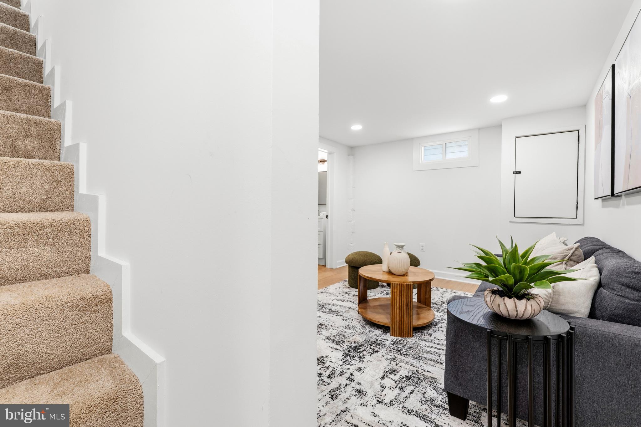 WASHINGTON SUBURBAN HOME - Residential