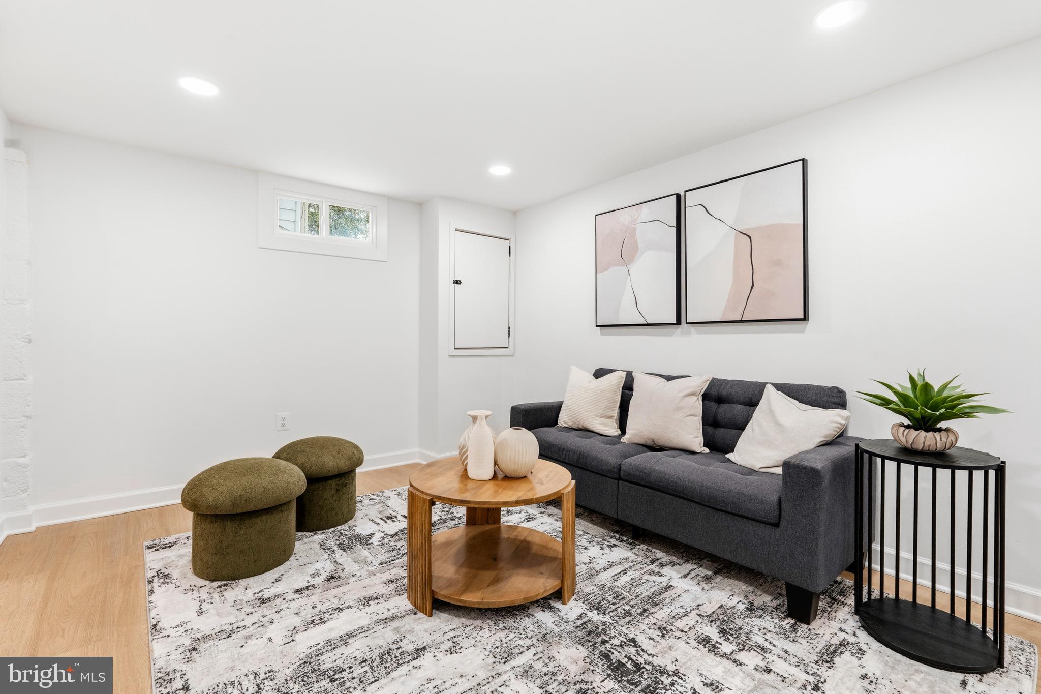 WASHINGTON SUBURBAN HOME - Residential