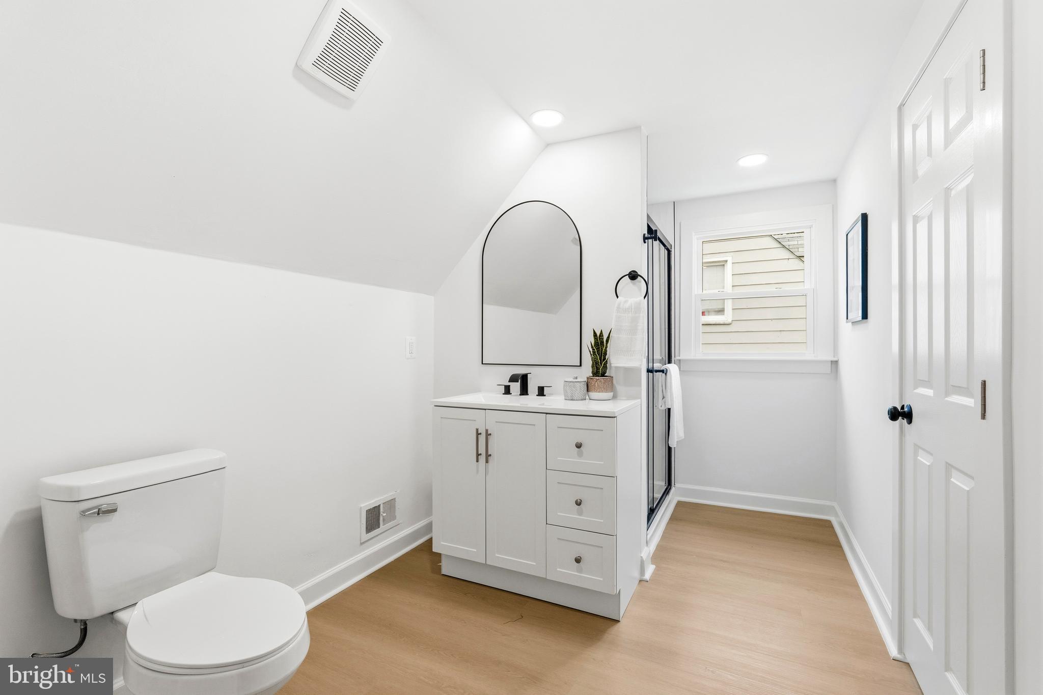WASHINGTON SUBURBAN HOME - Residential