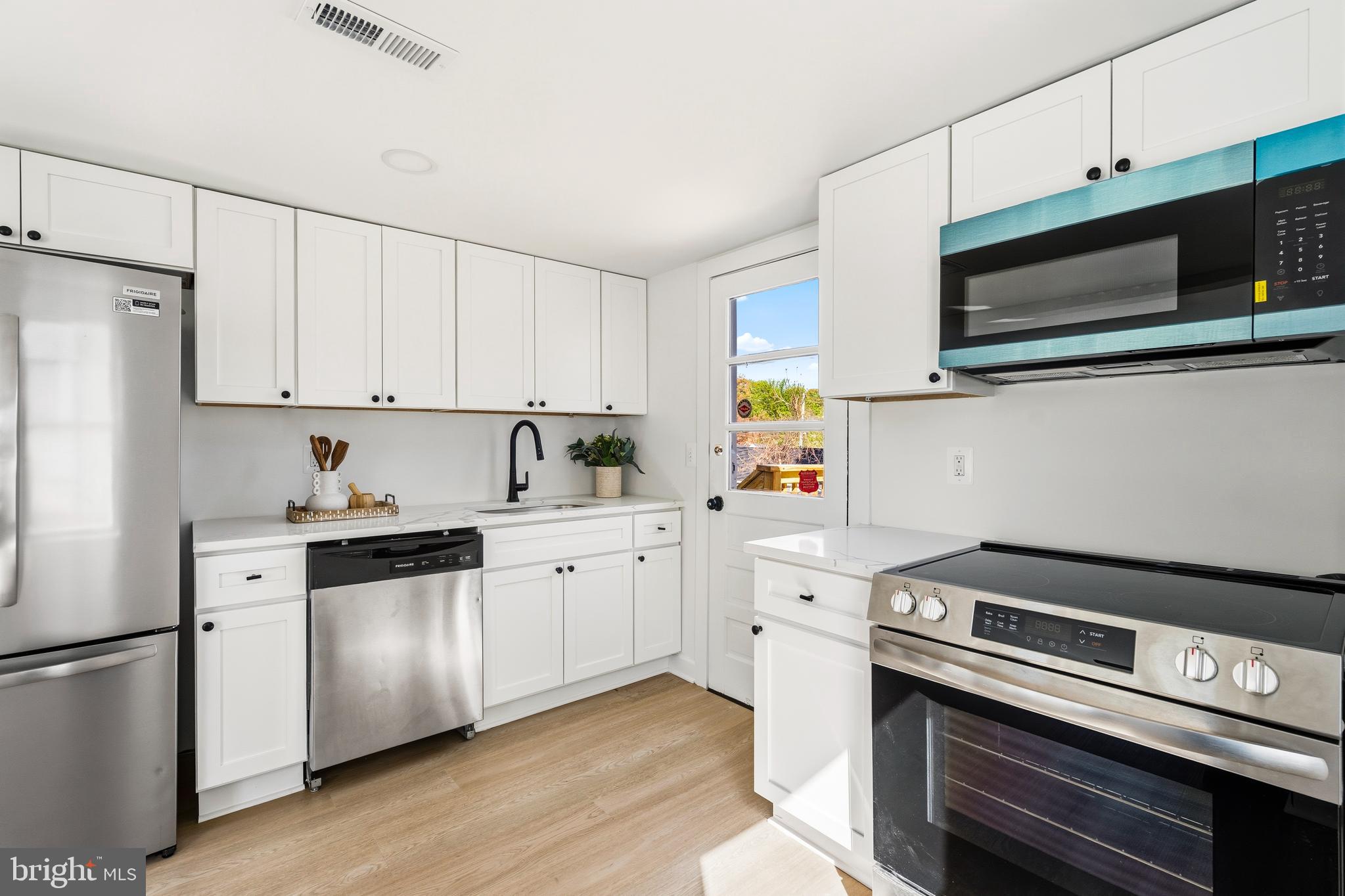 WASHINGTON SUBURBAN HOME - Residential