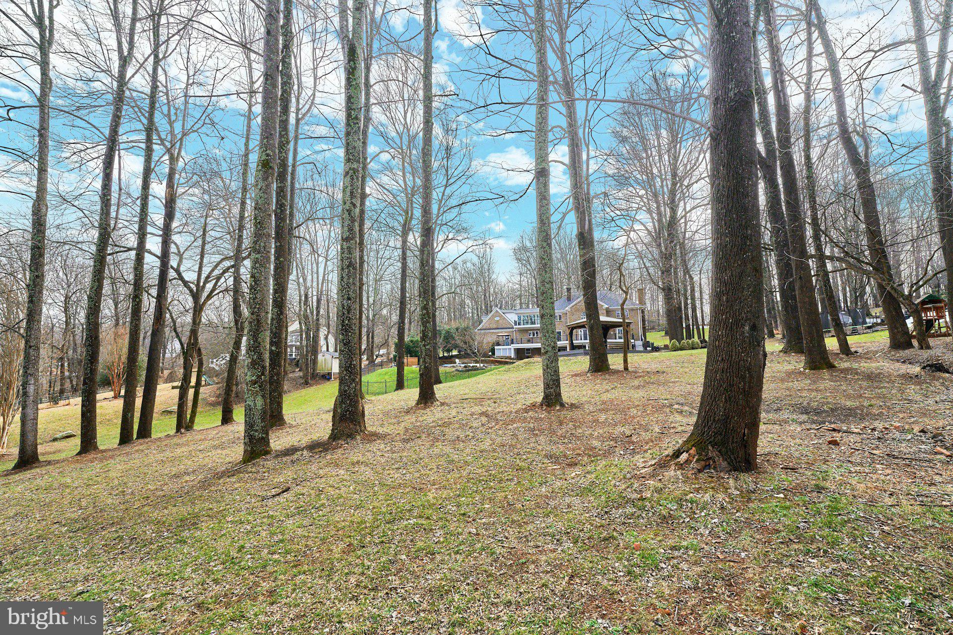 HUNTON WOOD - Residential