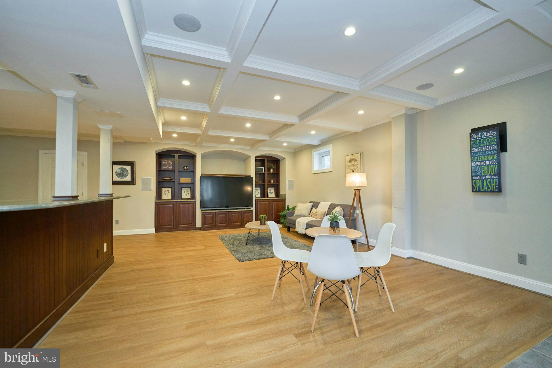 HUNTON WOOD - Residential