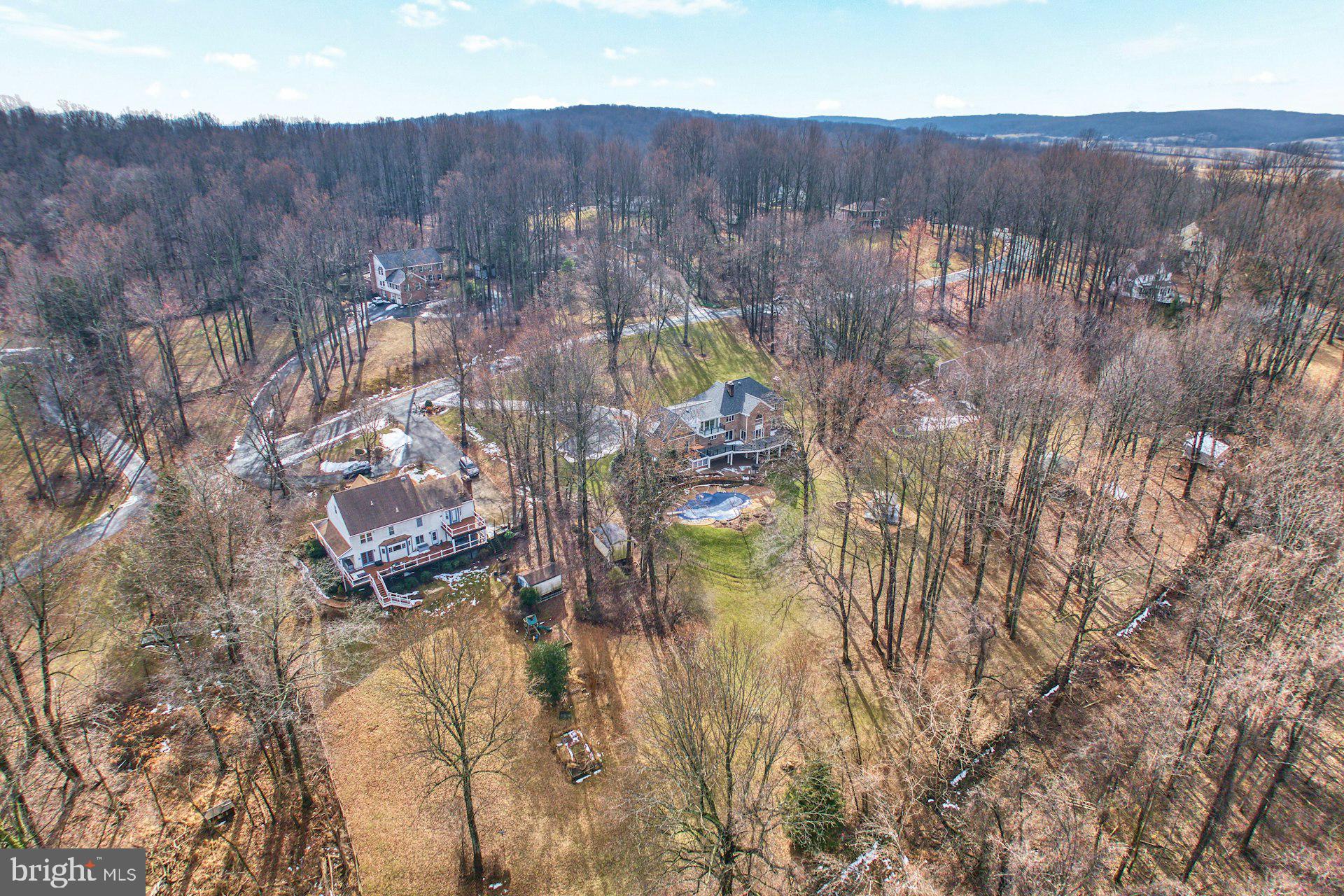 HUNTON WOOD - Residential