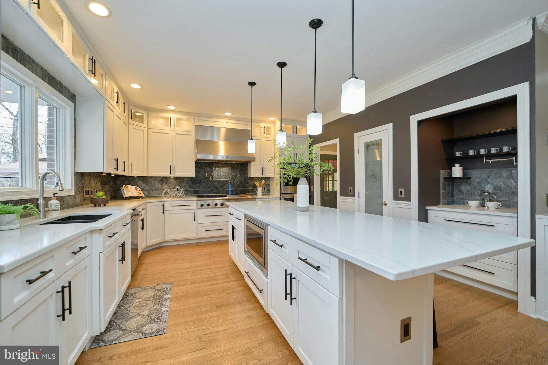 HUNTON WOOD - Residential