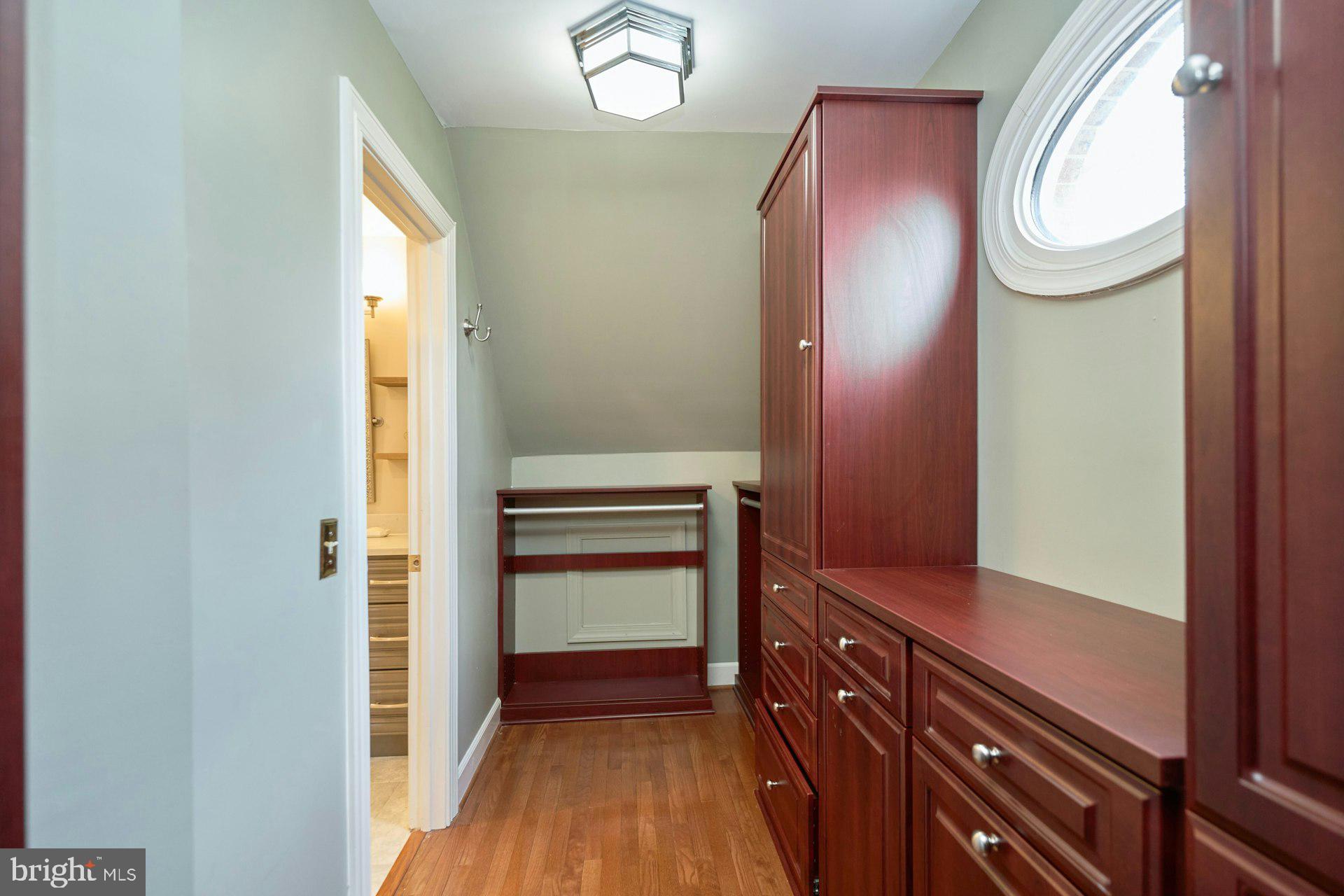 HUNTON WOOD - Residential