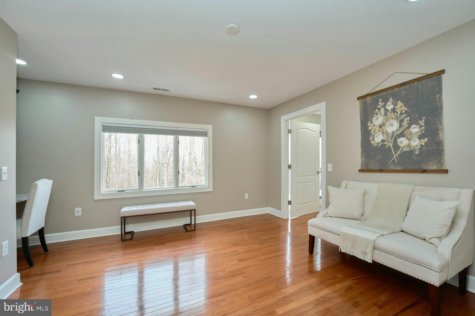 HUNTON WOOD - Residential