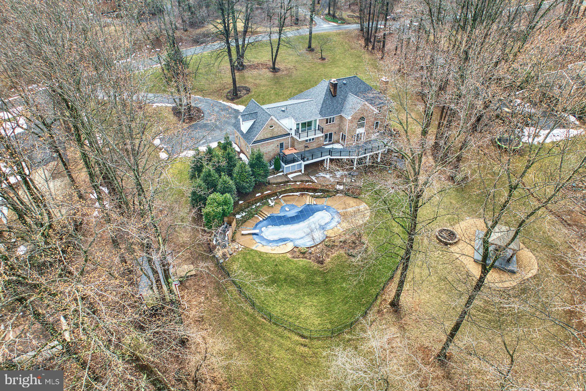 HUNTON WOOD - Residential