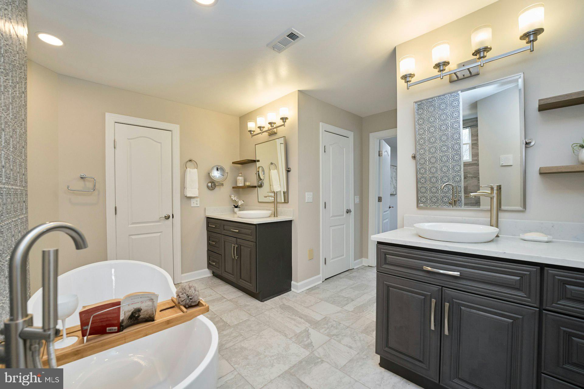 HUNTON WOOD - Residential