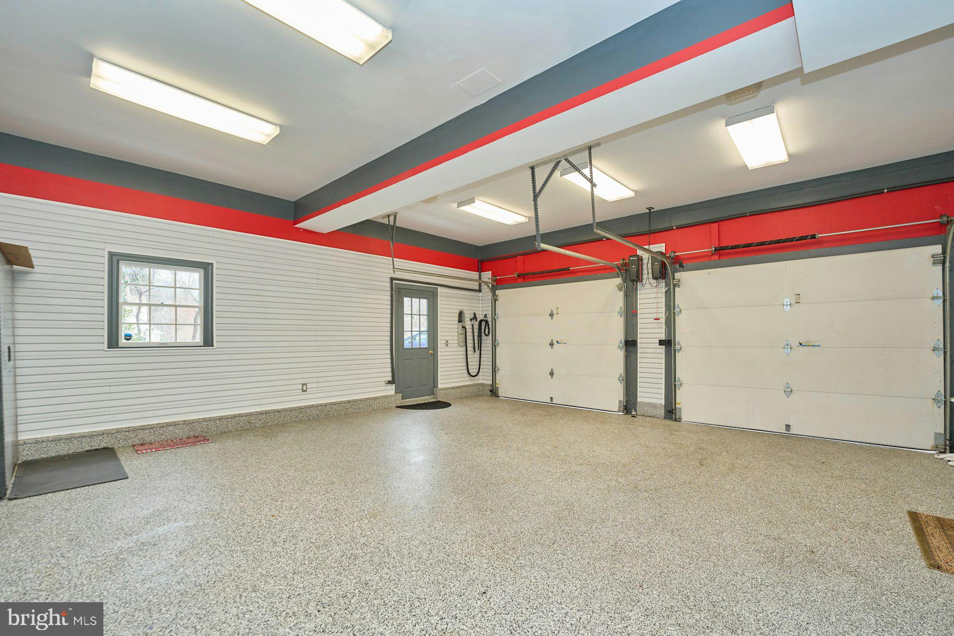 HUNTON WOOD - Residential