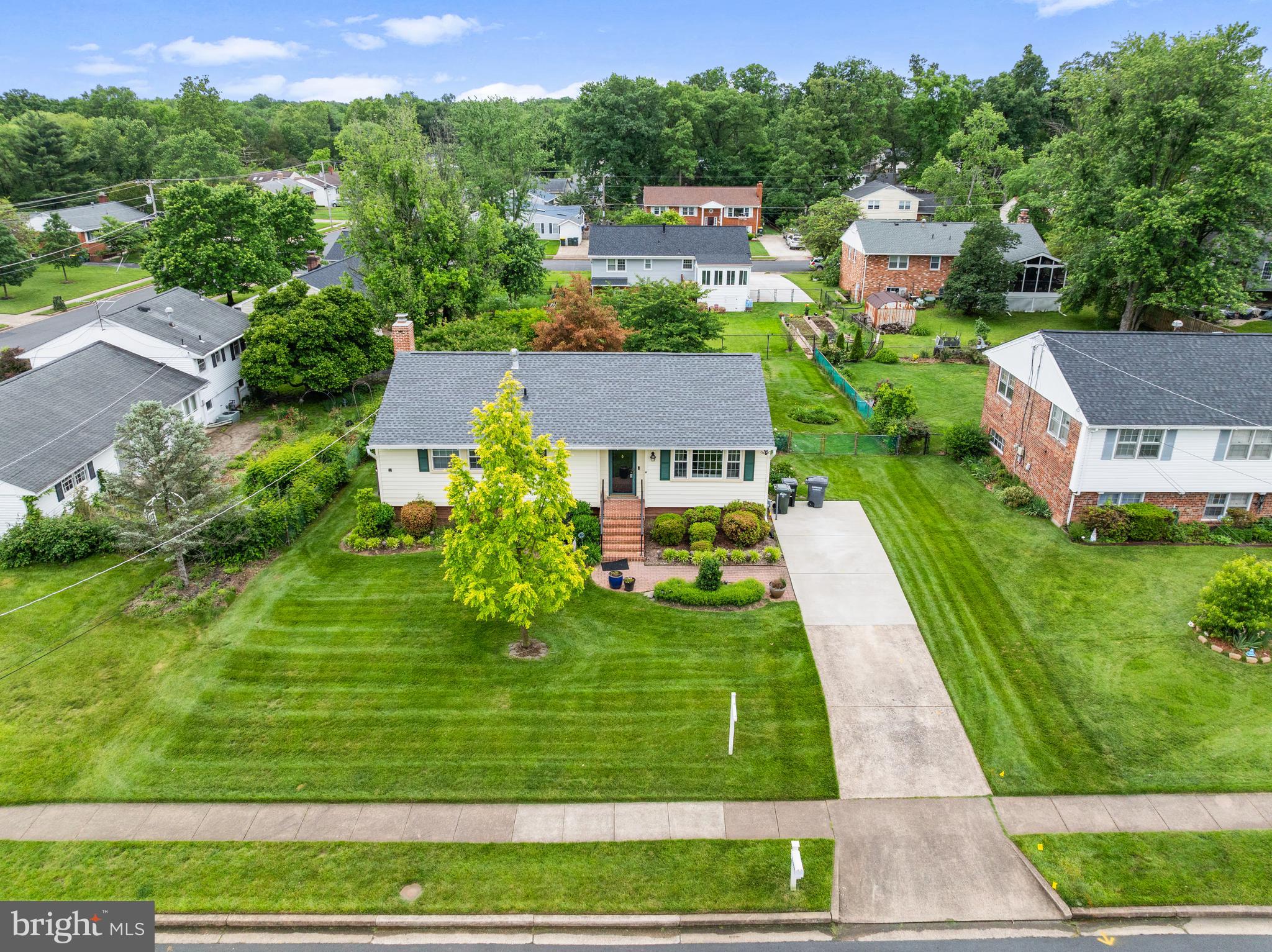 15007 CARLBERN DRIVE