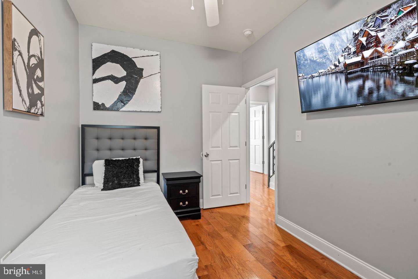 STRAWBERRY MANSION - Residential Lease