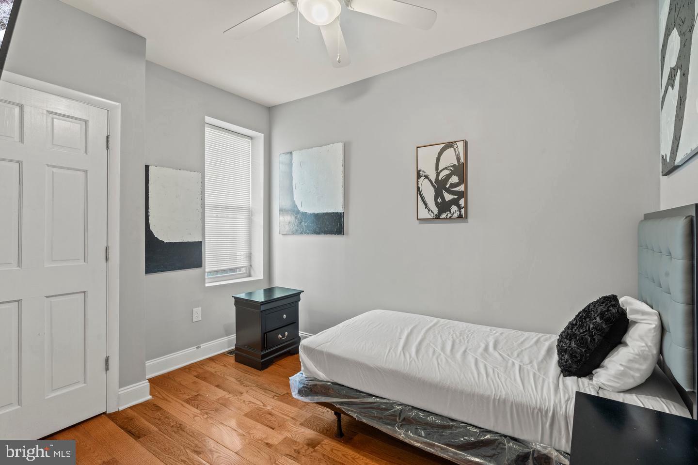 STRAWBERRY MANSION - Residential Lease