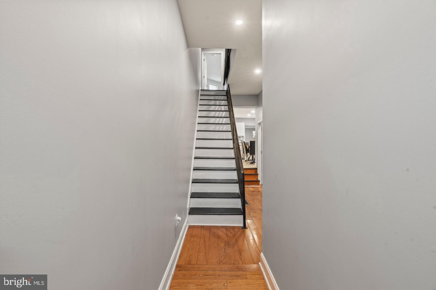 STRAWBERRY MANSION - Residential Lease