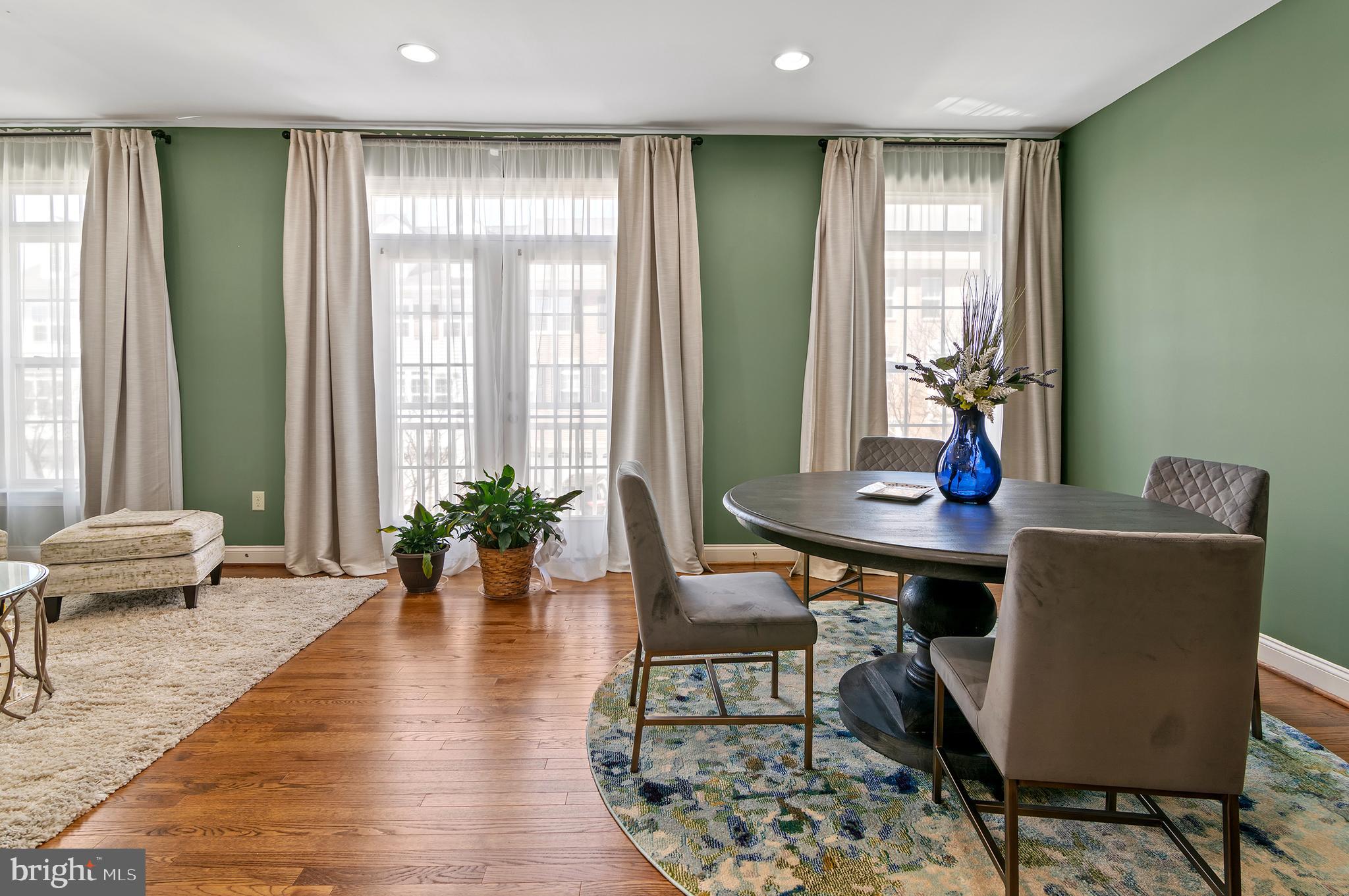 EMERSON - Residential