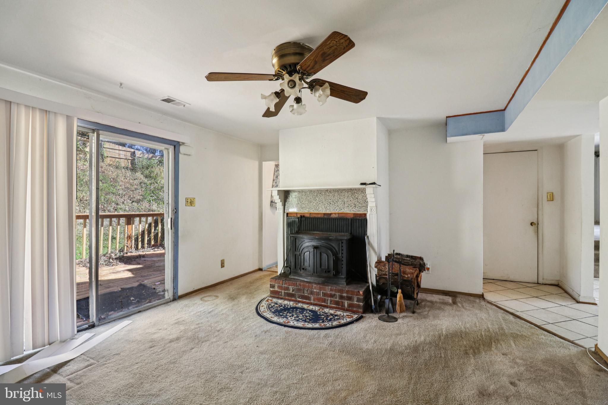 FOREST KNOLLS - Residential