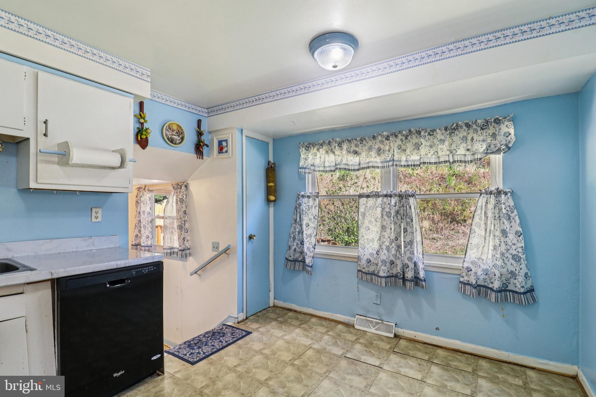 FOREST KNOLLS - Residential