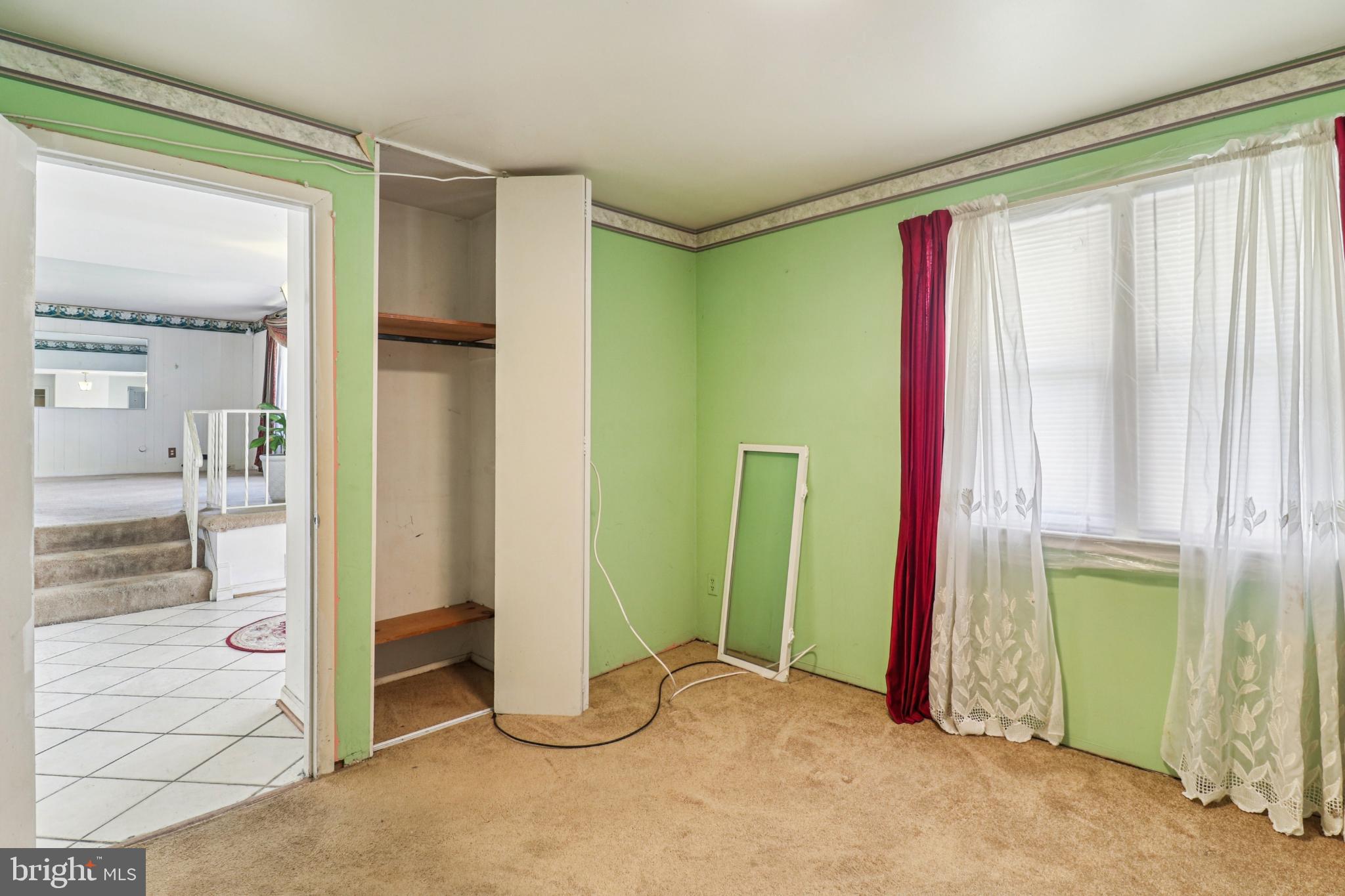 FOREST KNOLLS - Residential