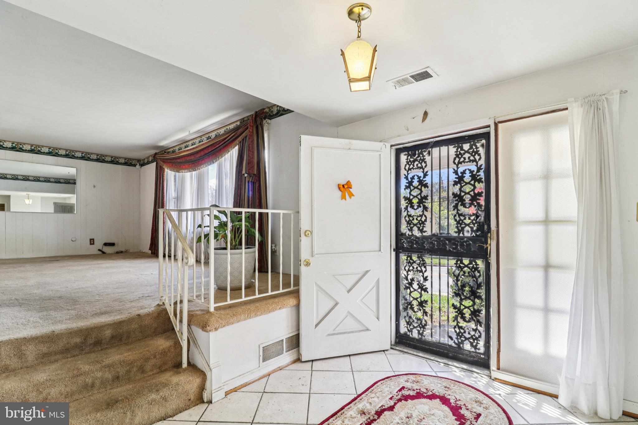 FOREST KNOLLS - Residential