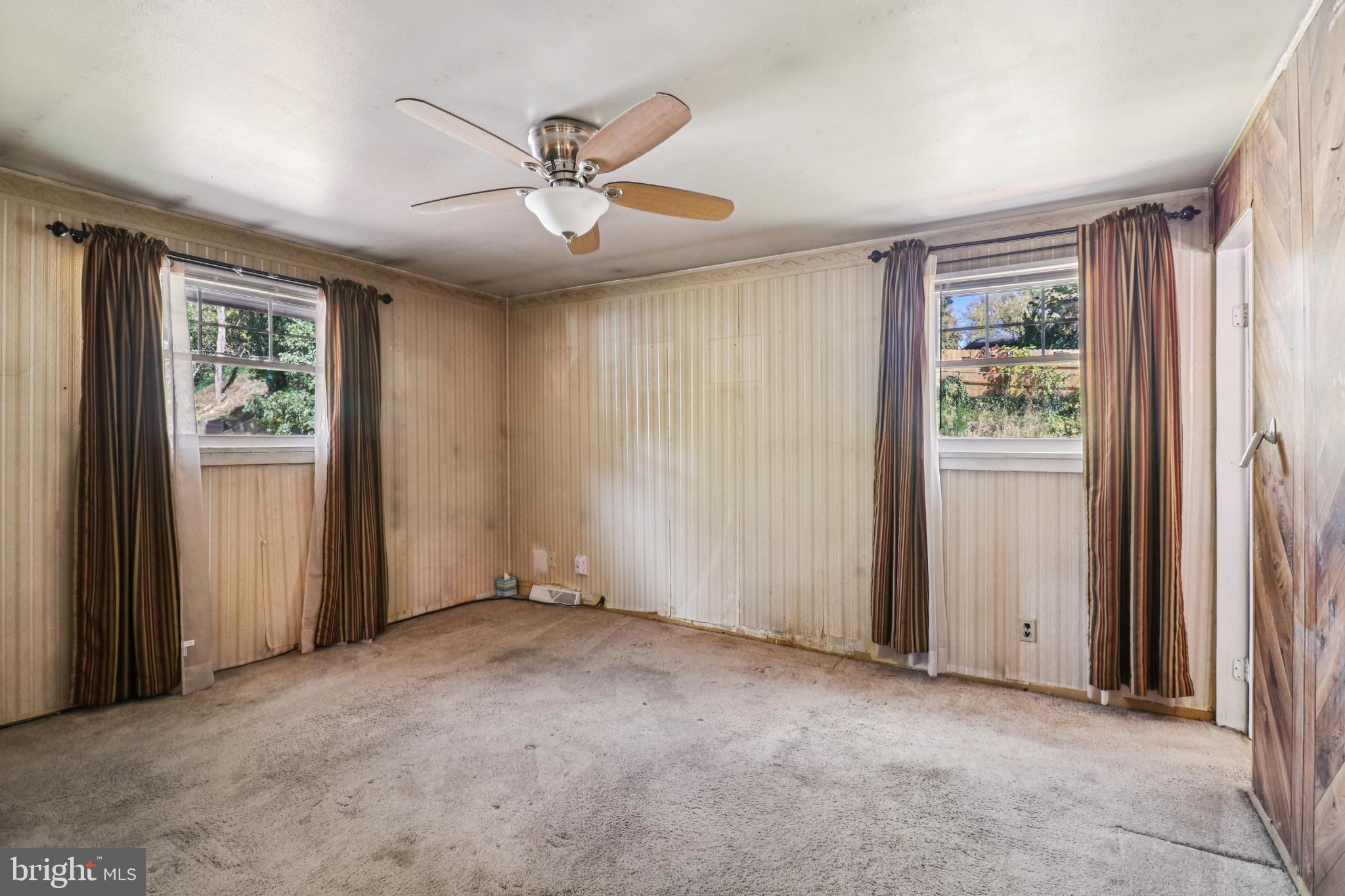 FOREST KNOLLS - Residential