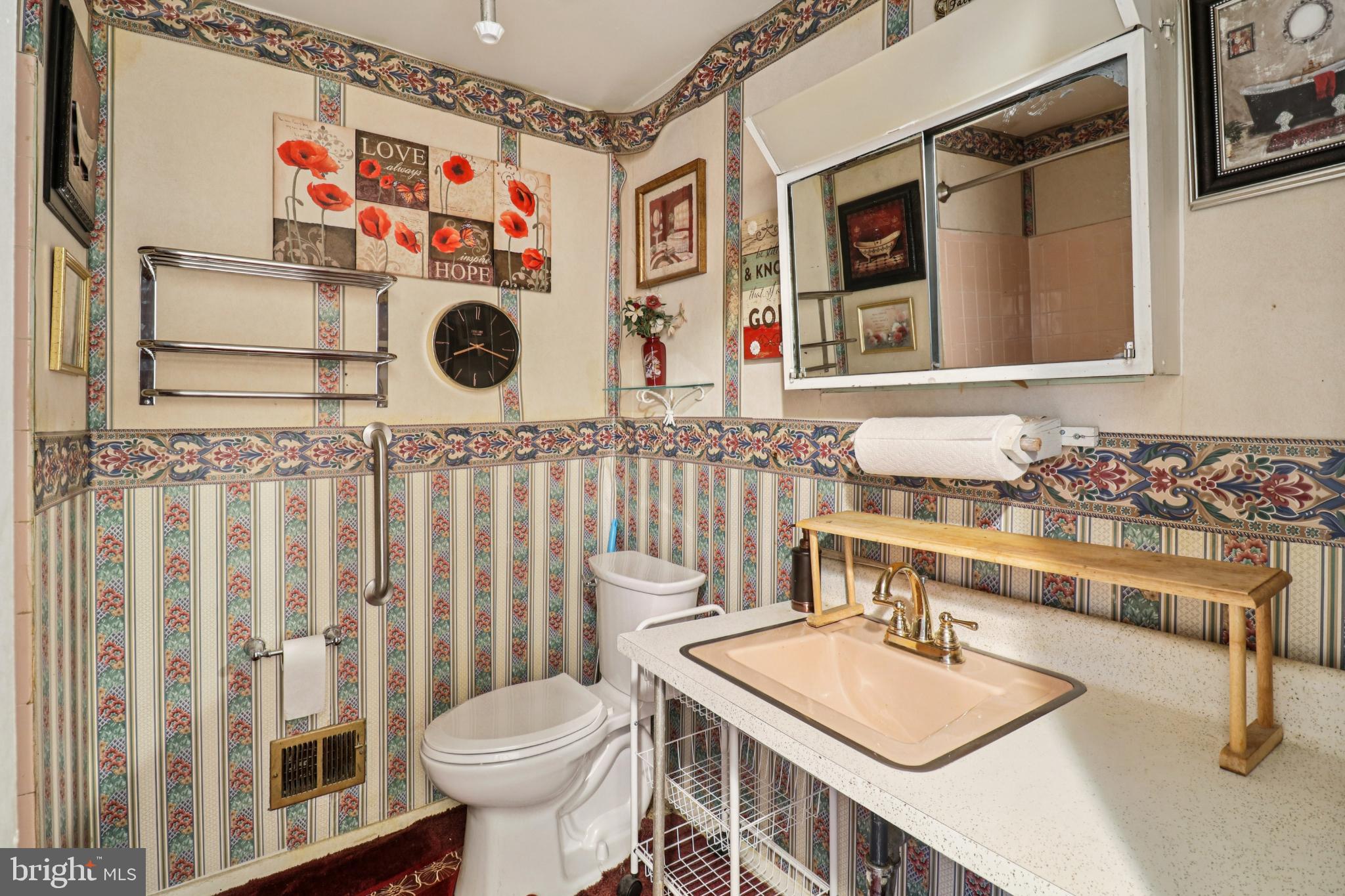 FOREST KNOLLS - Residential