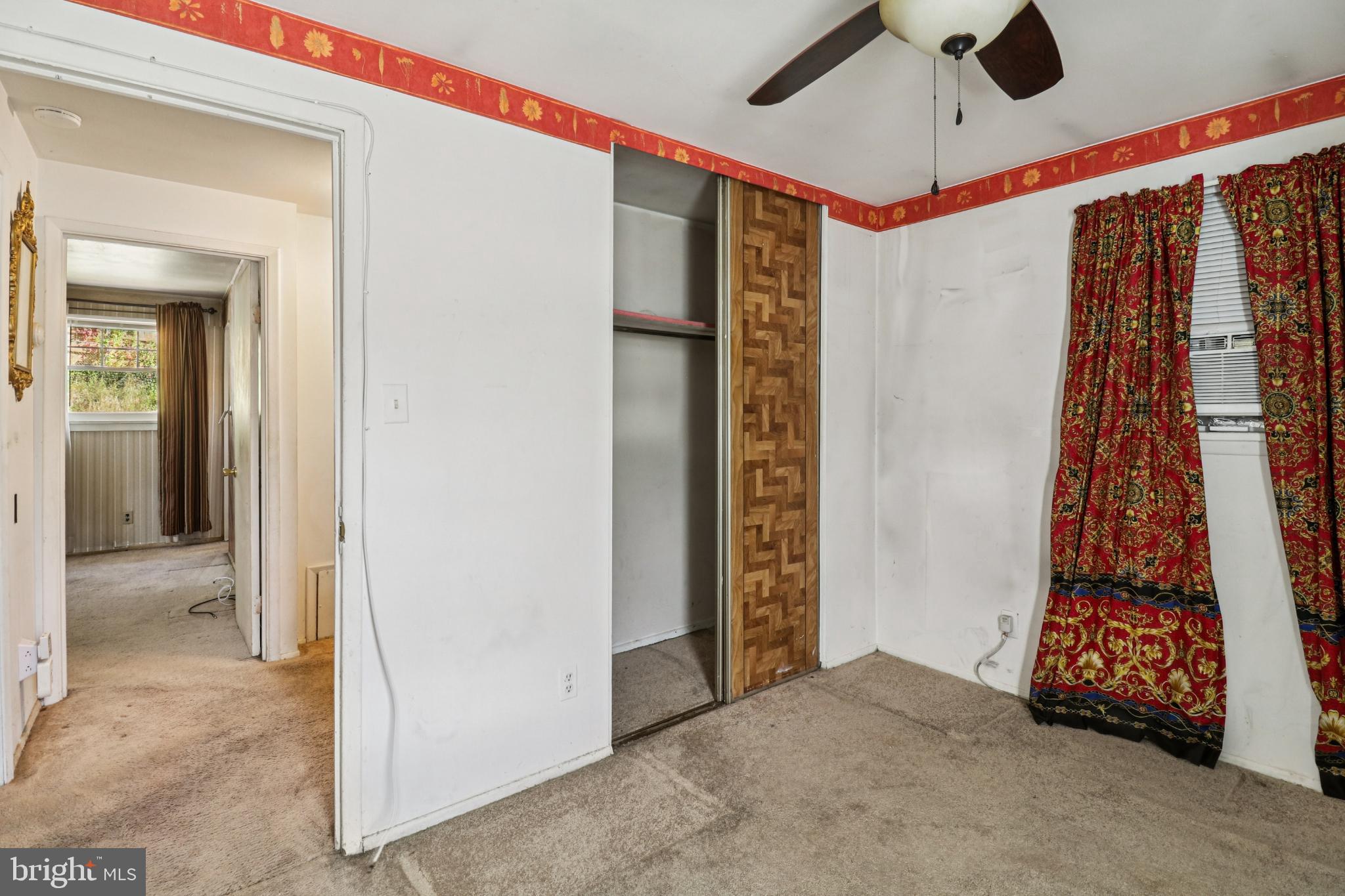 FOREST KNOLLS - Residential