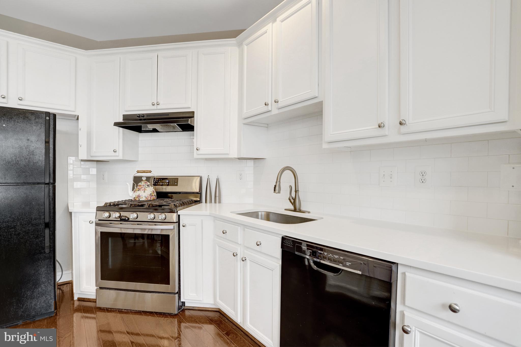 2342 HUNTINGTON STATION COURT