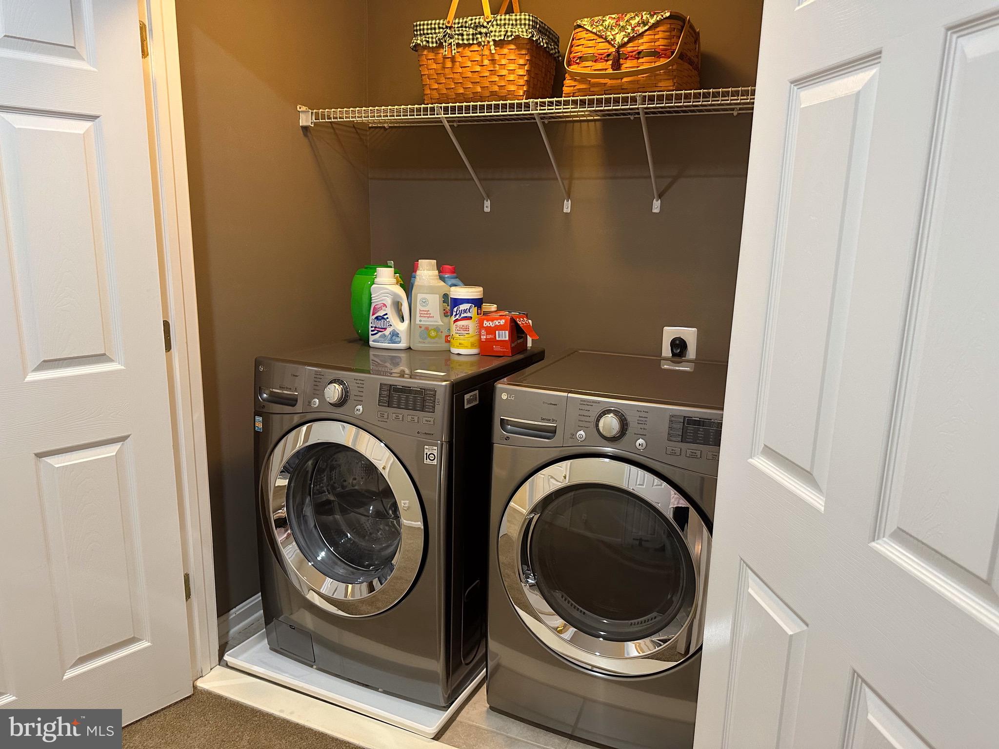 LAUREL HILL LANDBAY - Residential