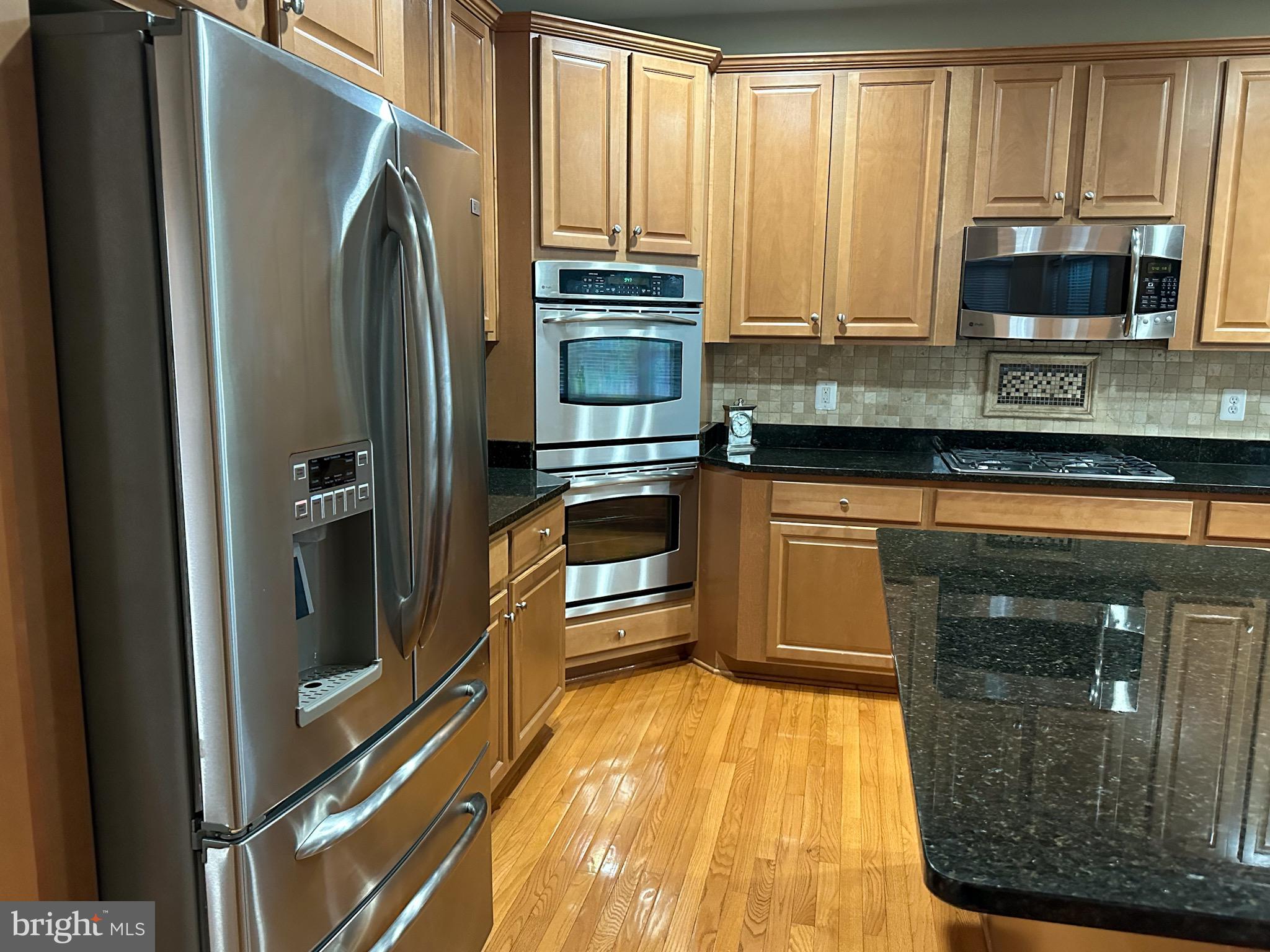 LAUREL HILL LANDBAY - Residential