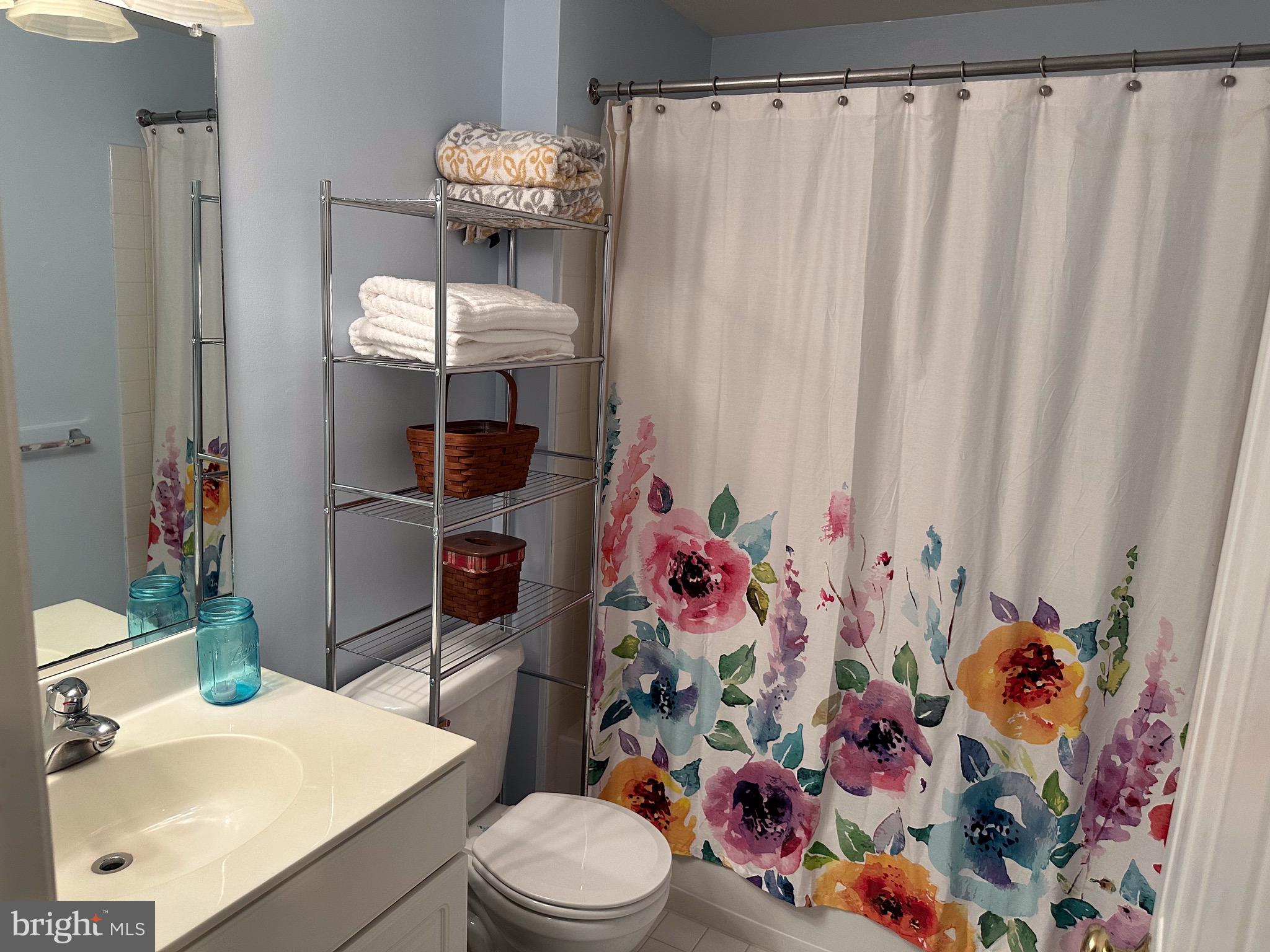 LAUREL HILL LANDBAY - Residential