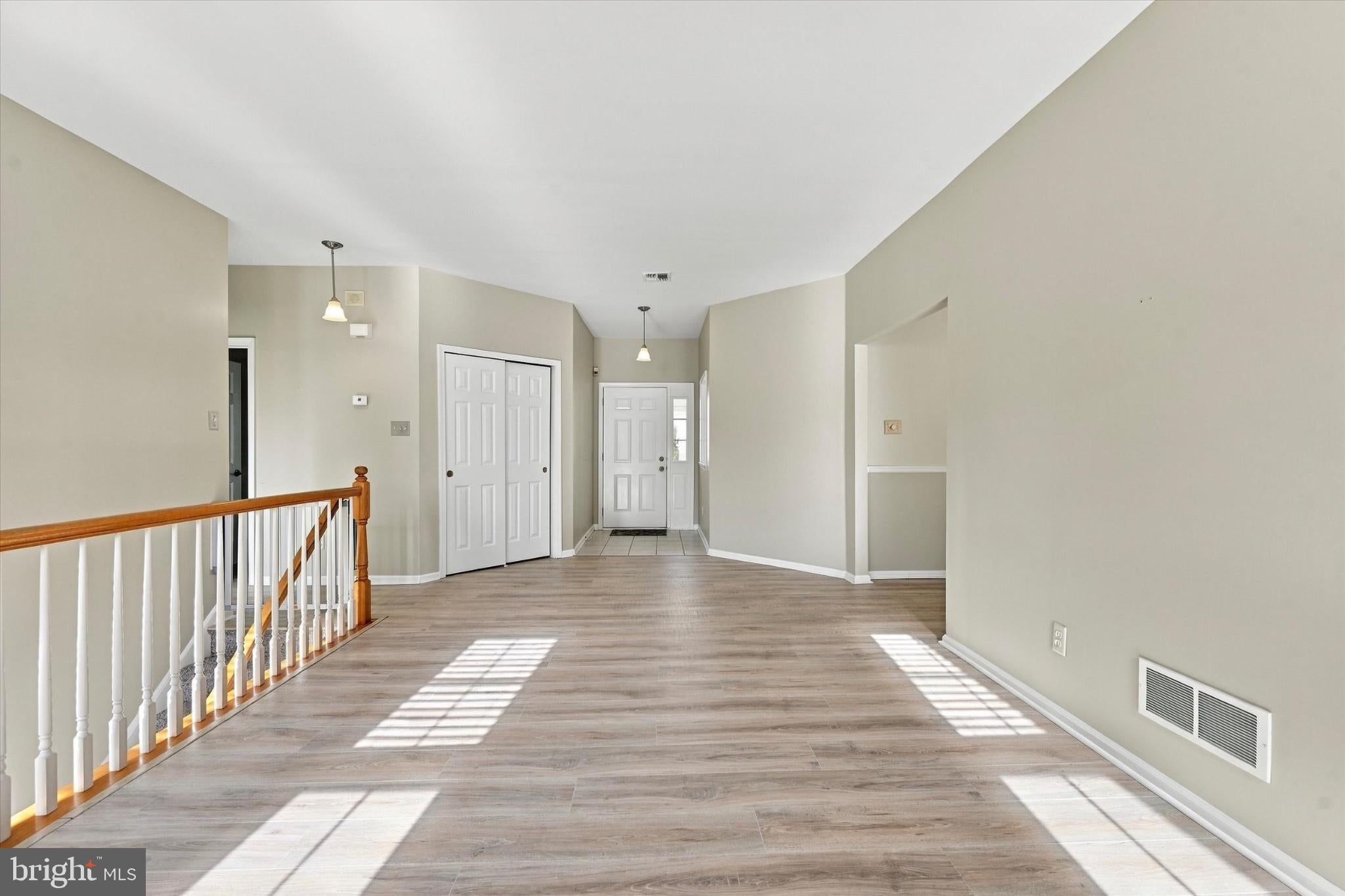 2102 WHITE FOX WAY