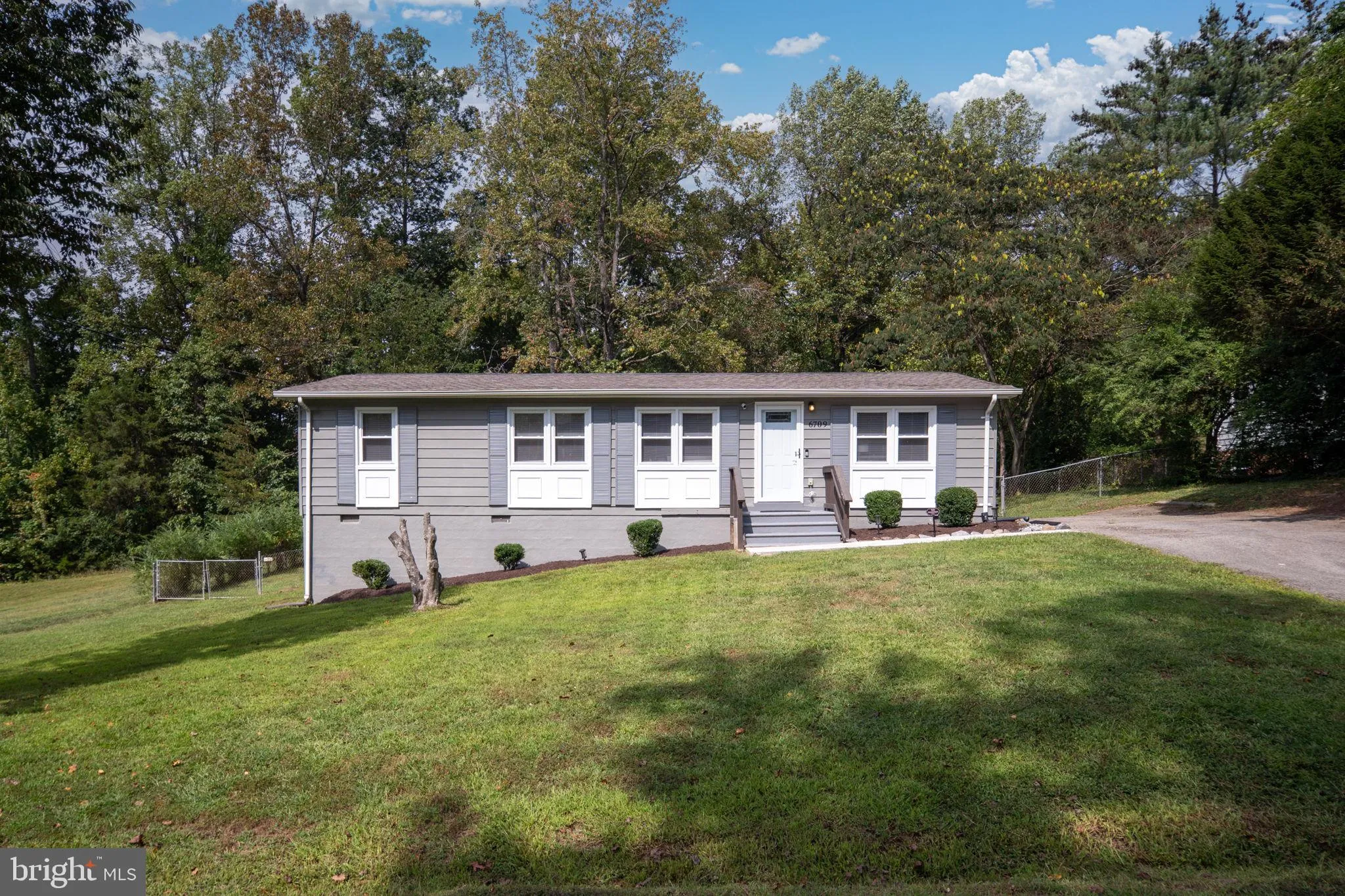 Fredericksburg, Virginia 22407, United States, 3 Bedrooms Bedrooms, ,2 BathroomsBathrooms,Residential,Contingent,214274