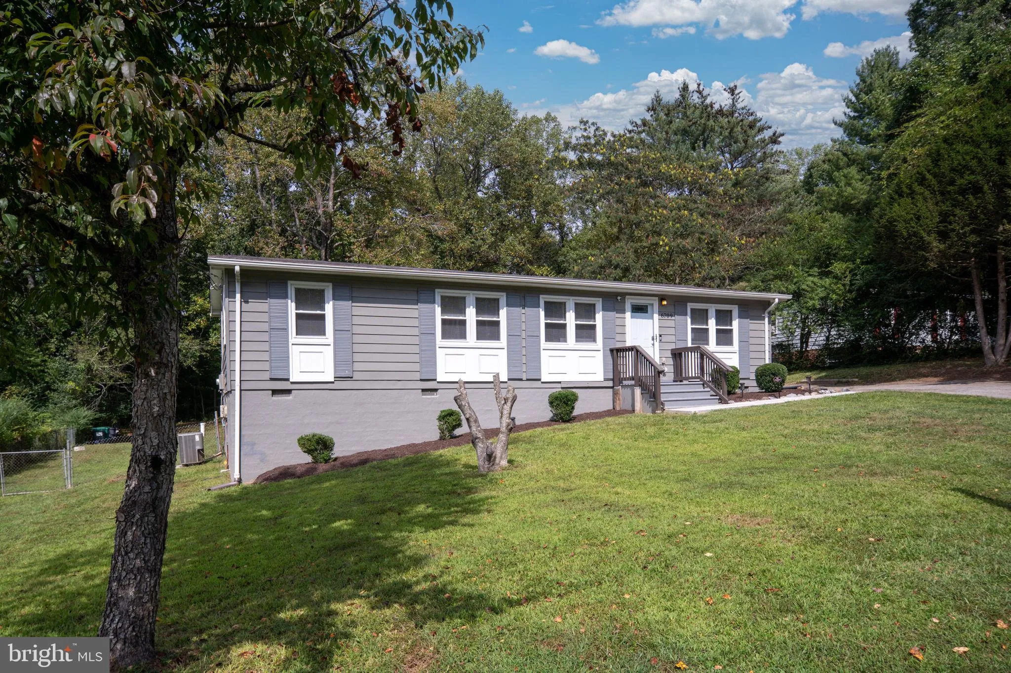 Fredericksburg, Virginia 22407, United States, 3 Bedrooms Bedrooms, ,2 BathroomsBathrooms,Residential,Contingent,214274