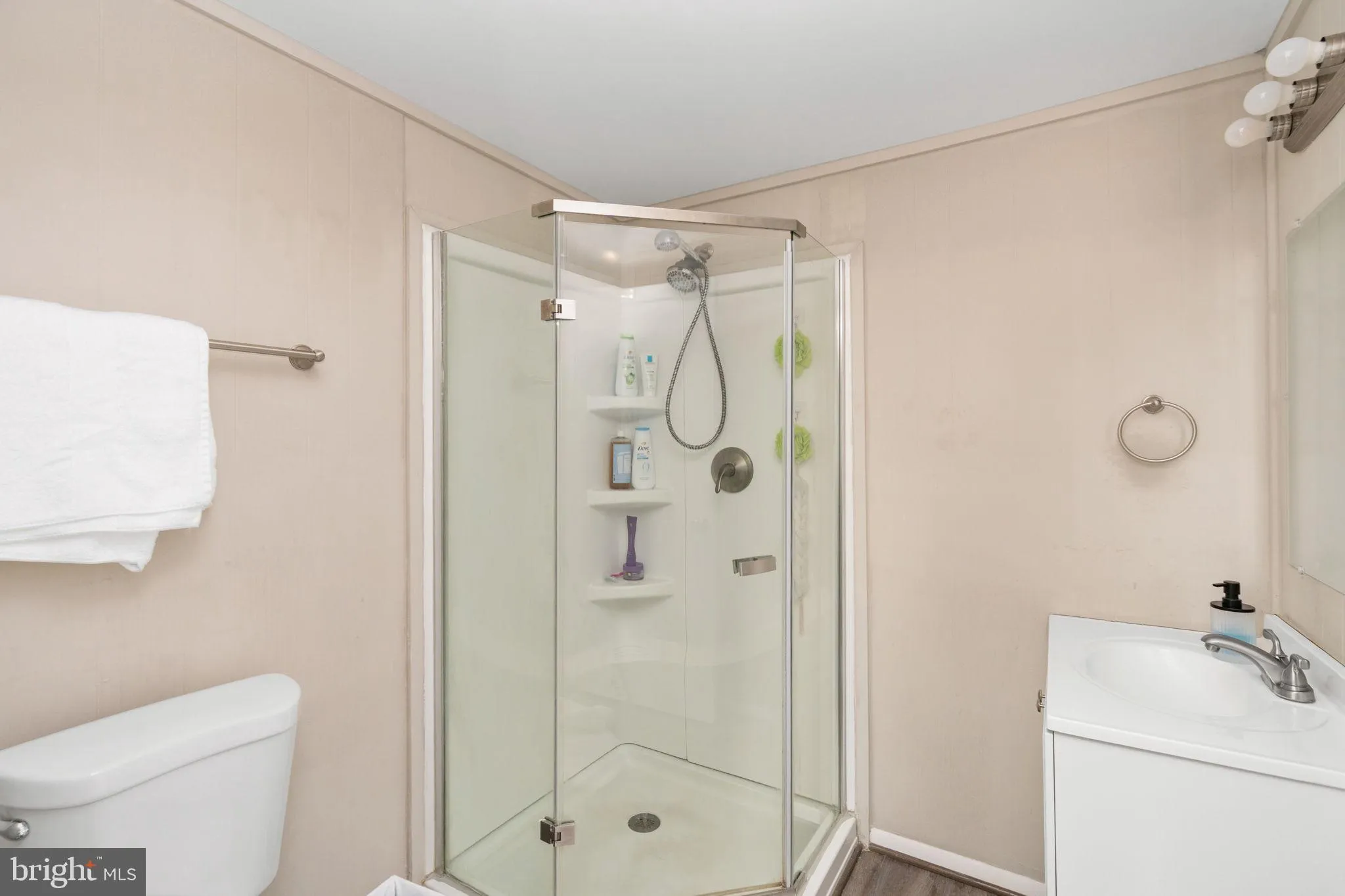 Fredericksburg, Virginia 22407, United States, 3 Bedrooms Bedrooms, ,2 BathroomsBathrooms,Residential,Contingent,214274