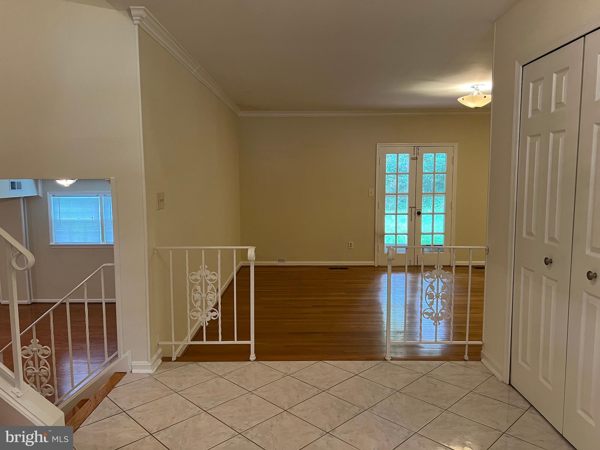 LAKEVALE ESTATES - Residential Lease