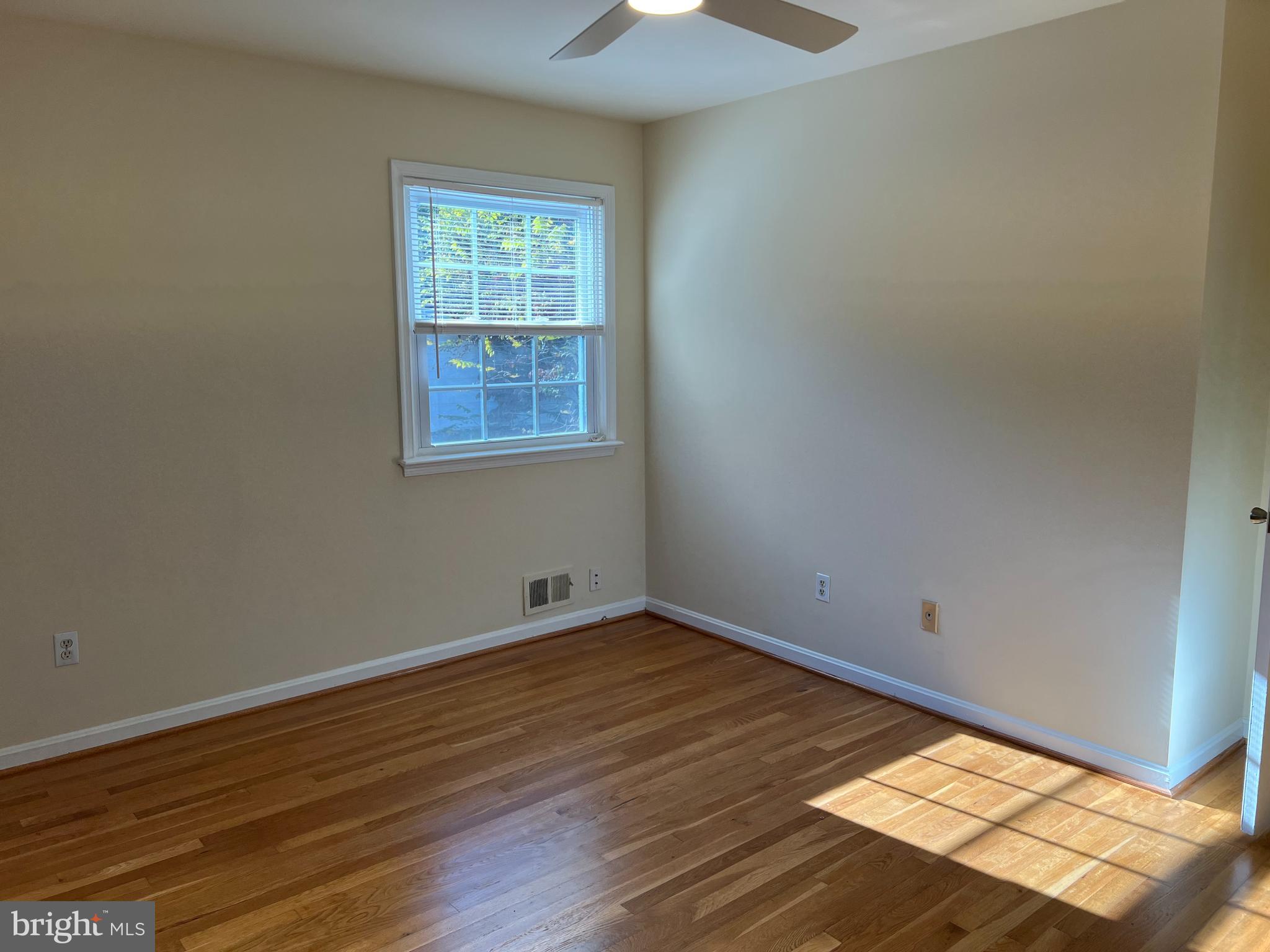 LAKEVALE ESTATES - Residential Lease