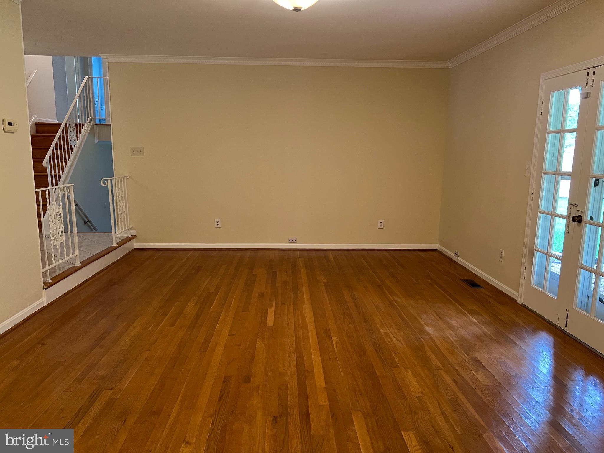 LAKEVALE ESTATES - Residential Lease