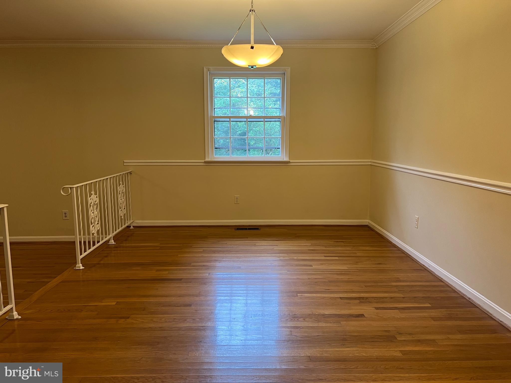 LAKEVALE ESTATES - Residential Lease