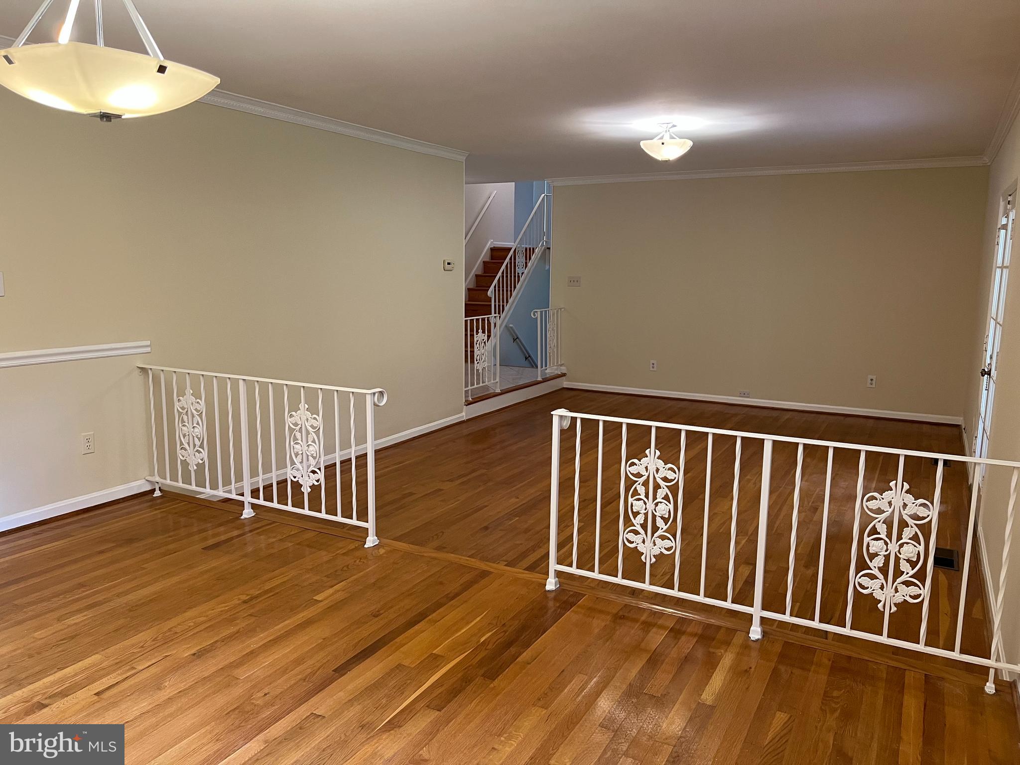 LAKEVALE ESTATES - Residential Lease