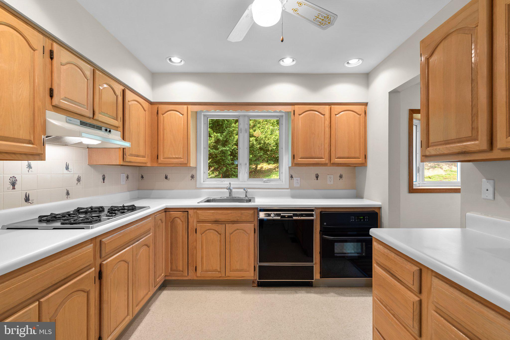 ROLLINGWOOD - Residential