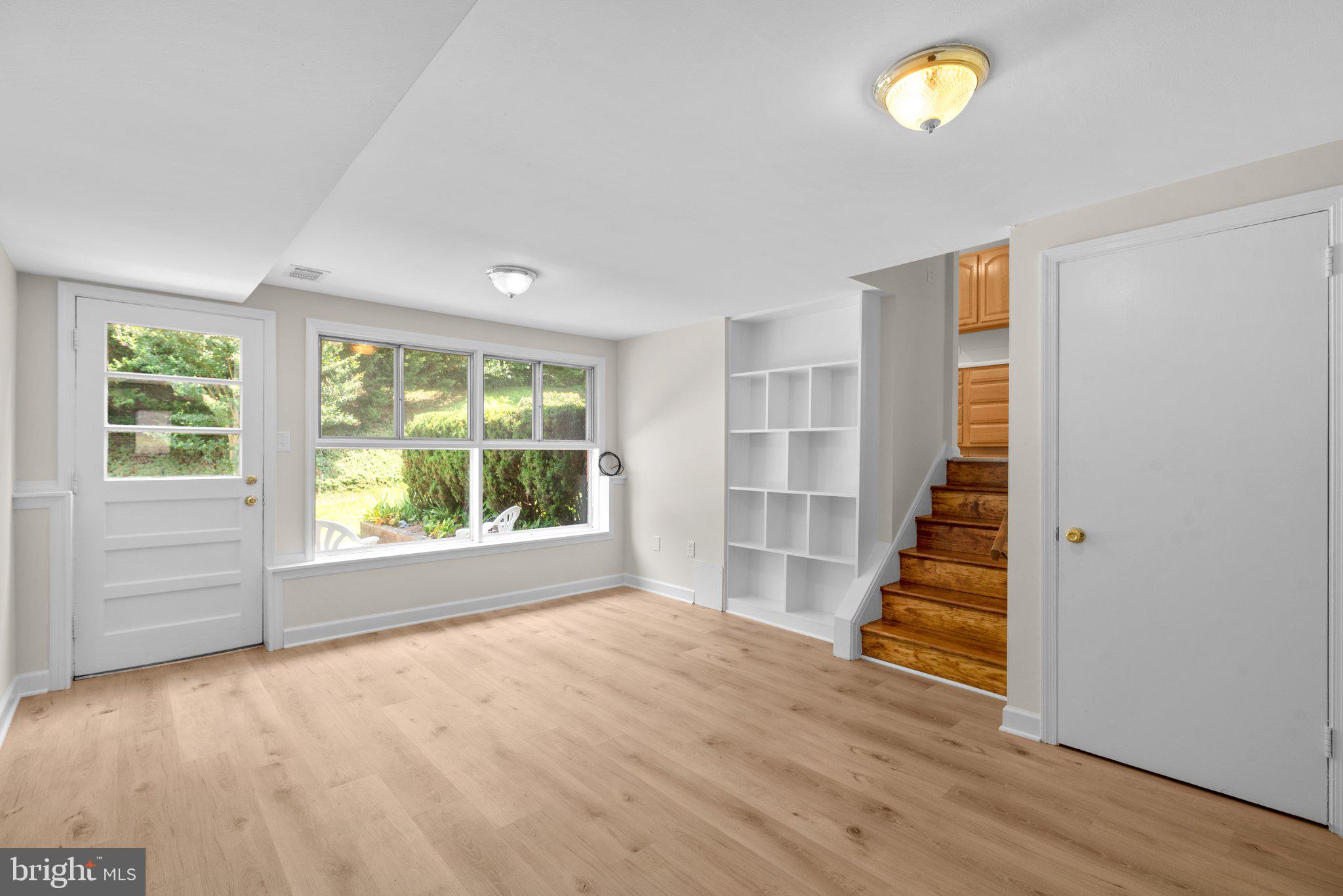 ROLLINGWOOD - Residential