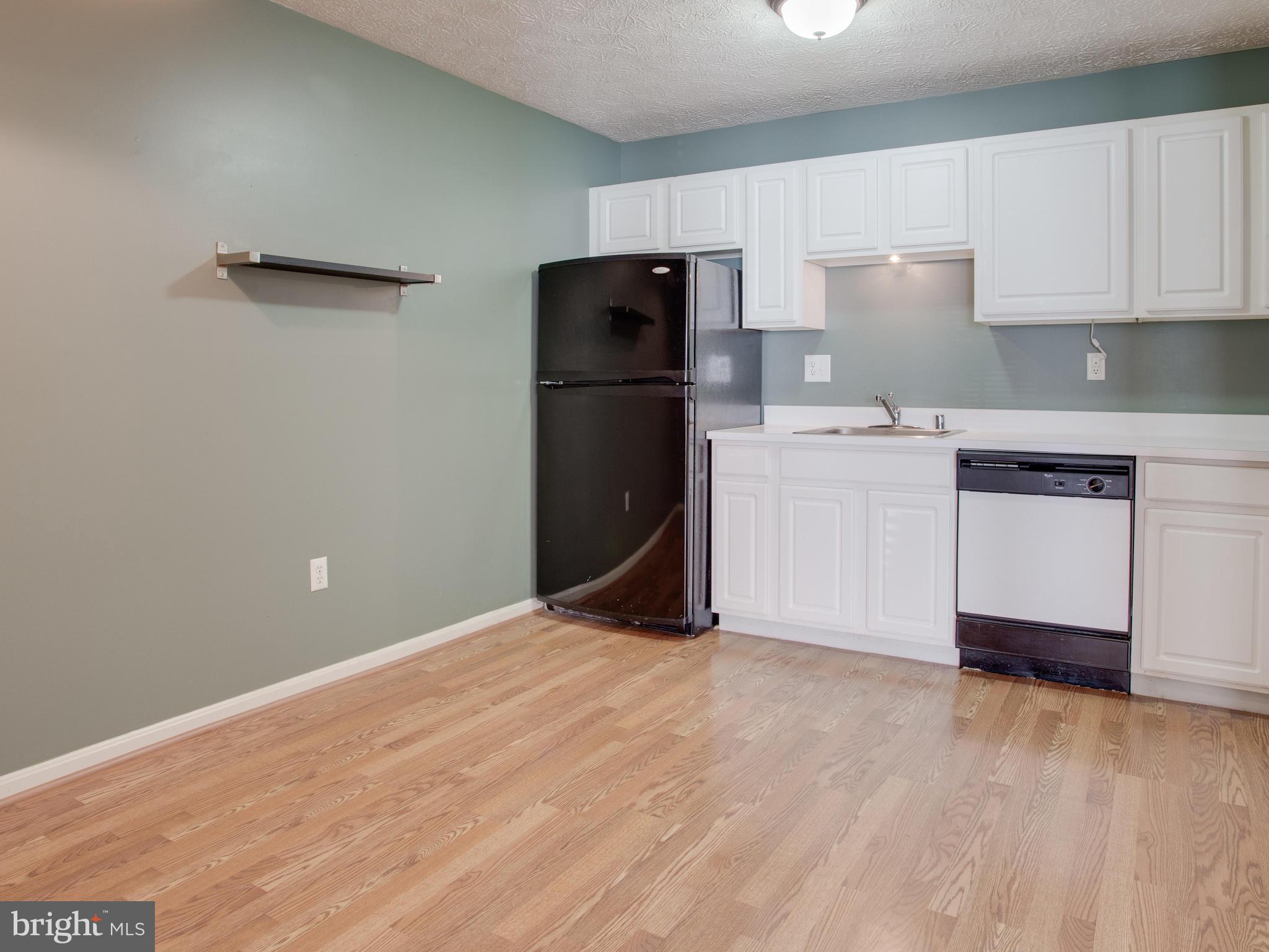 ANNAPOLIS OVERLOOK - Residential