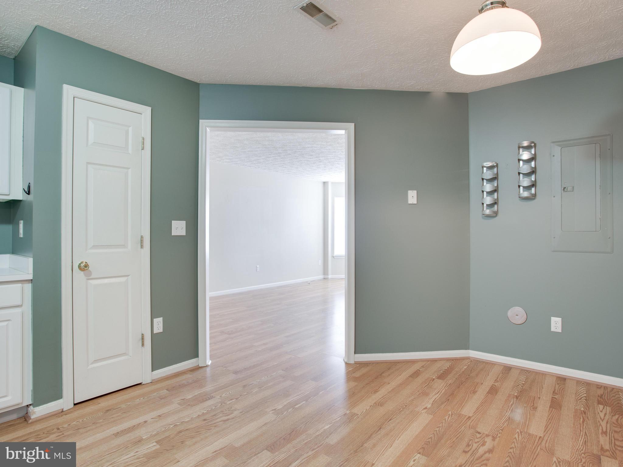 ANNAPOLIS OVERLOOK - Residential