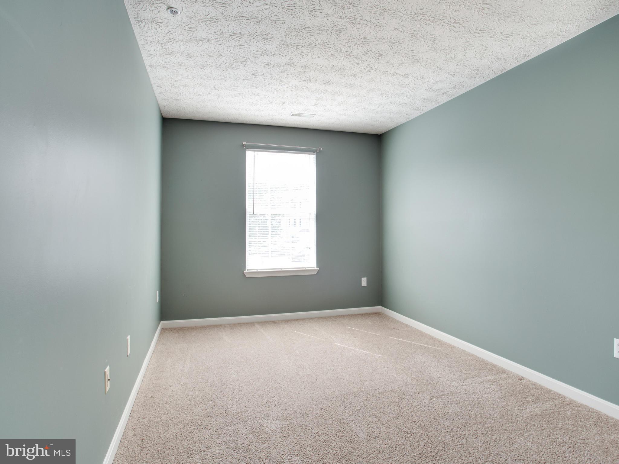 ANNAPOLIS OVERLOOK - Residential