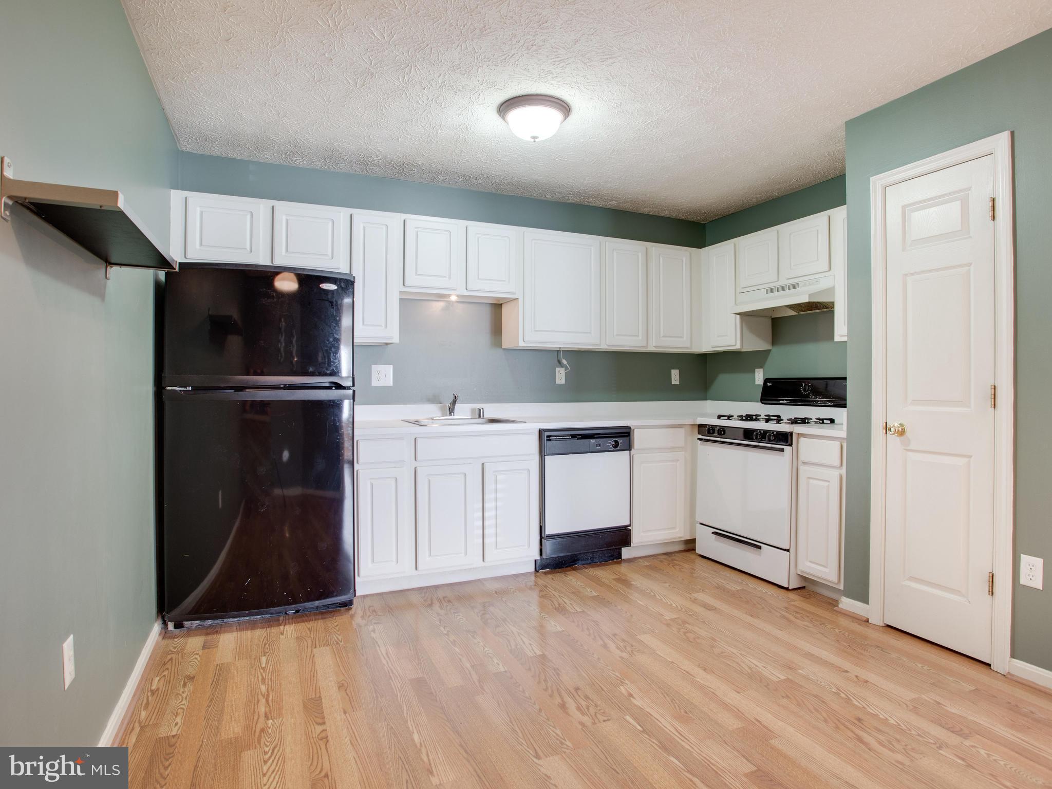 ANNAPOLIS OVERLOOK - Residential