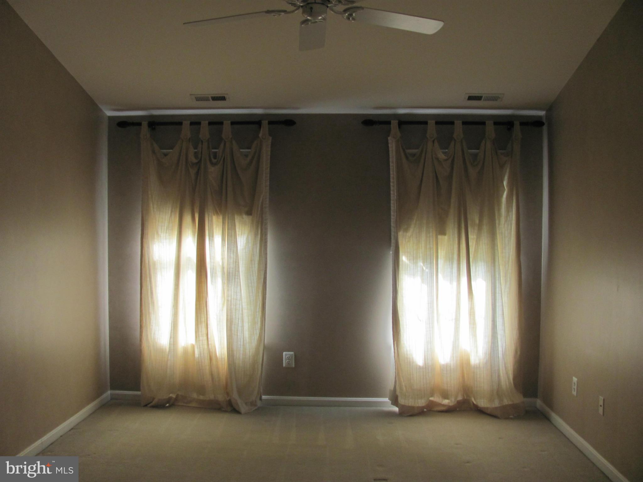 LEE'S HILL - Residential Lease