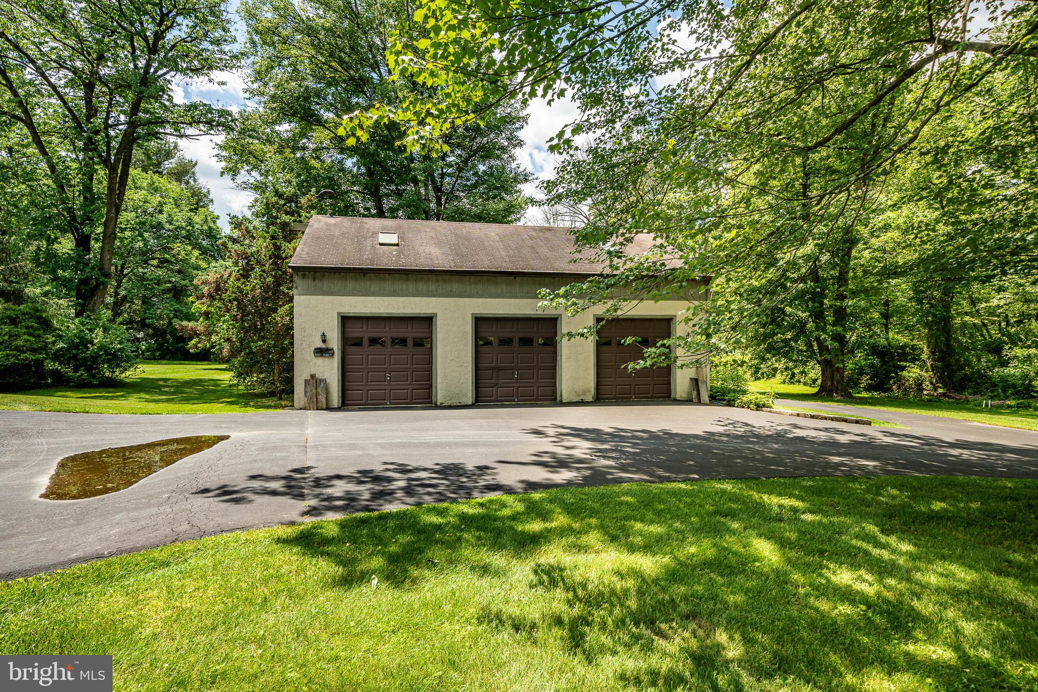 RADNOR HUNT - Residential