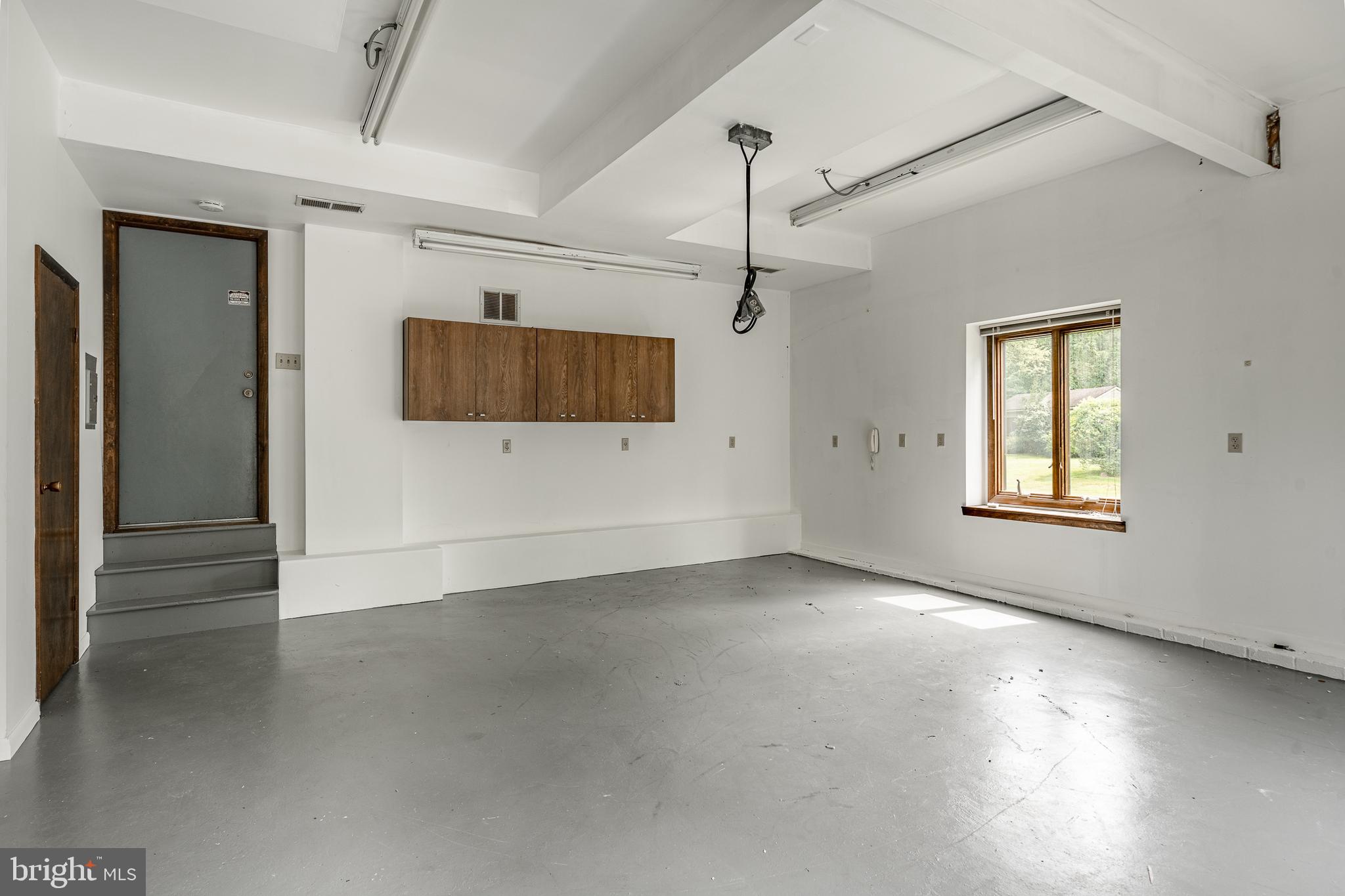 RADNOR HUNT - Residential