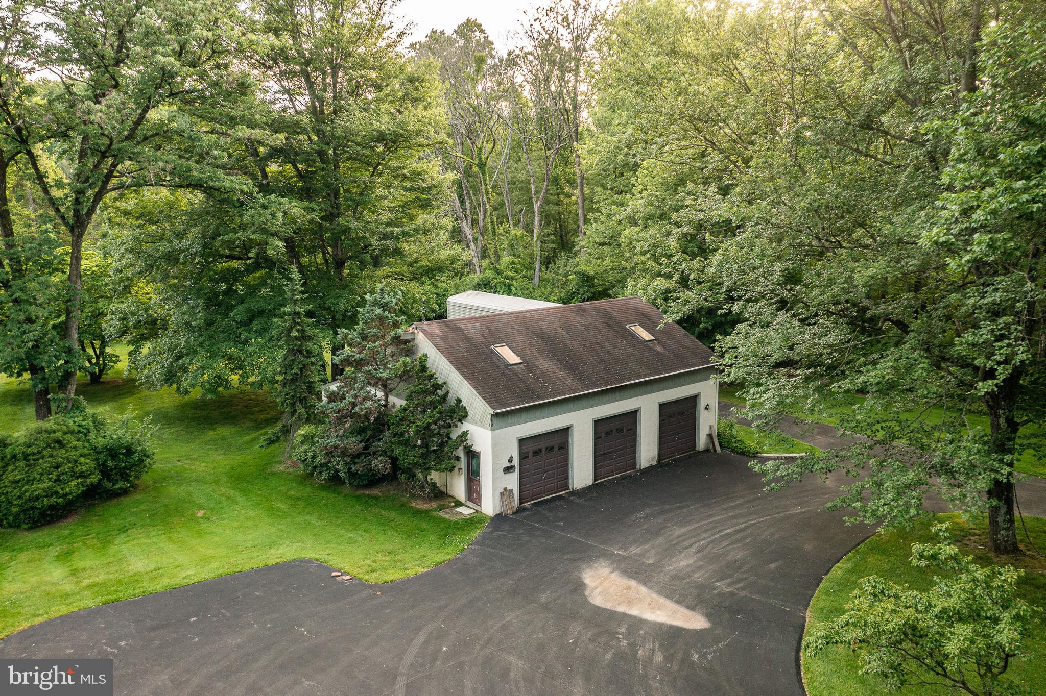 RADNOR HUNT - Residential