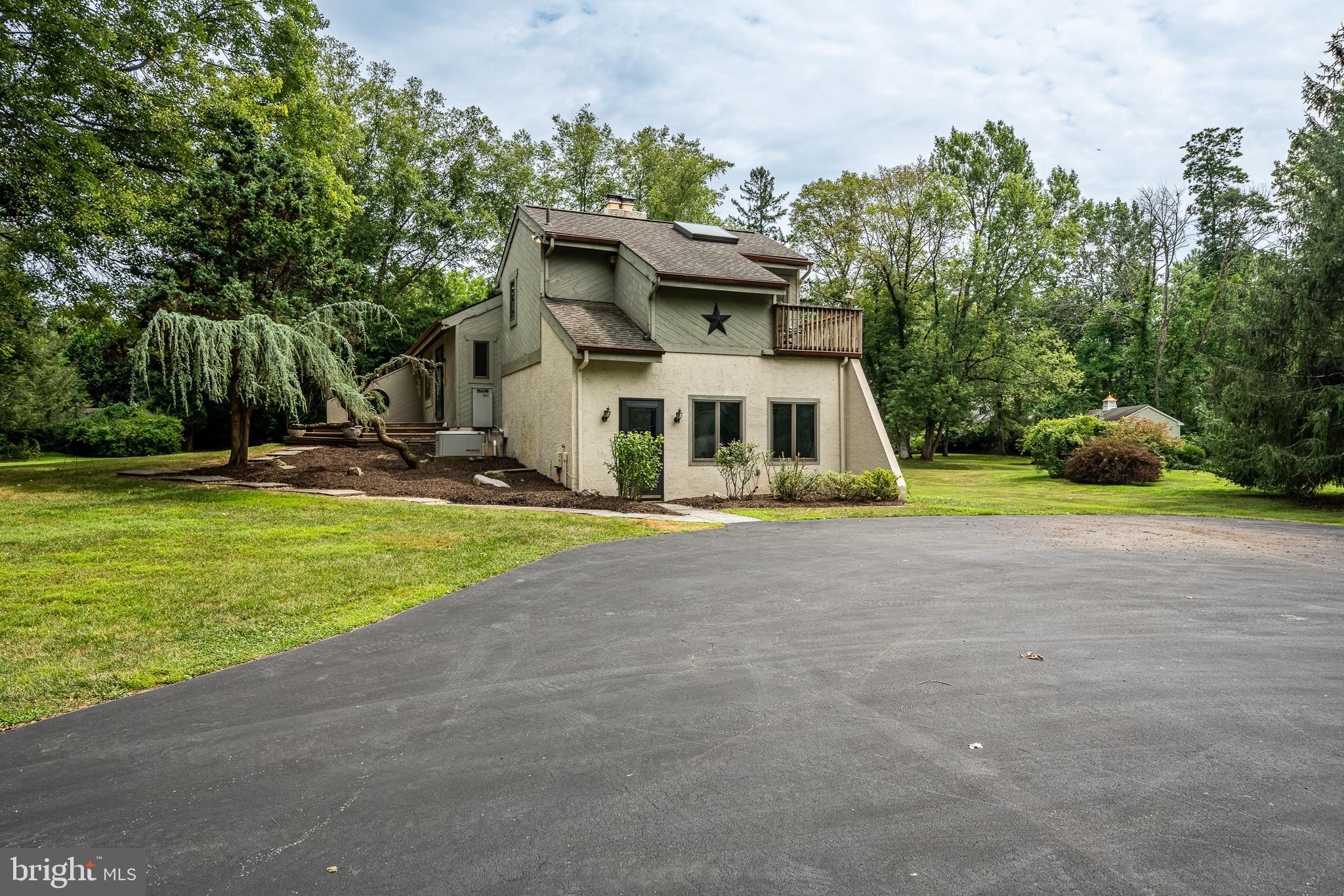 RADNOR HUNT - Residential